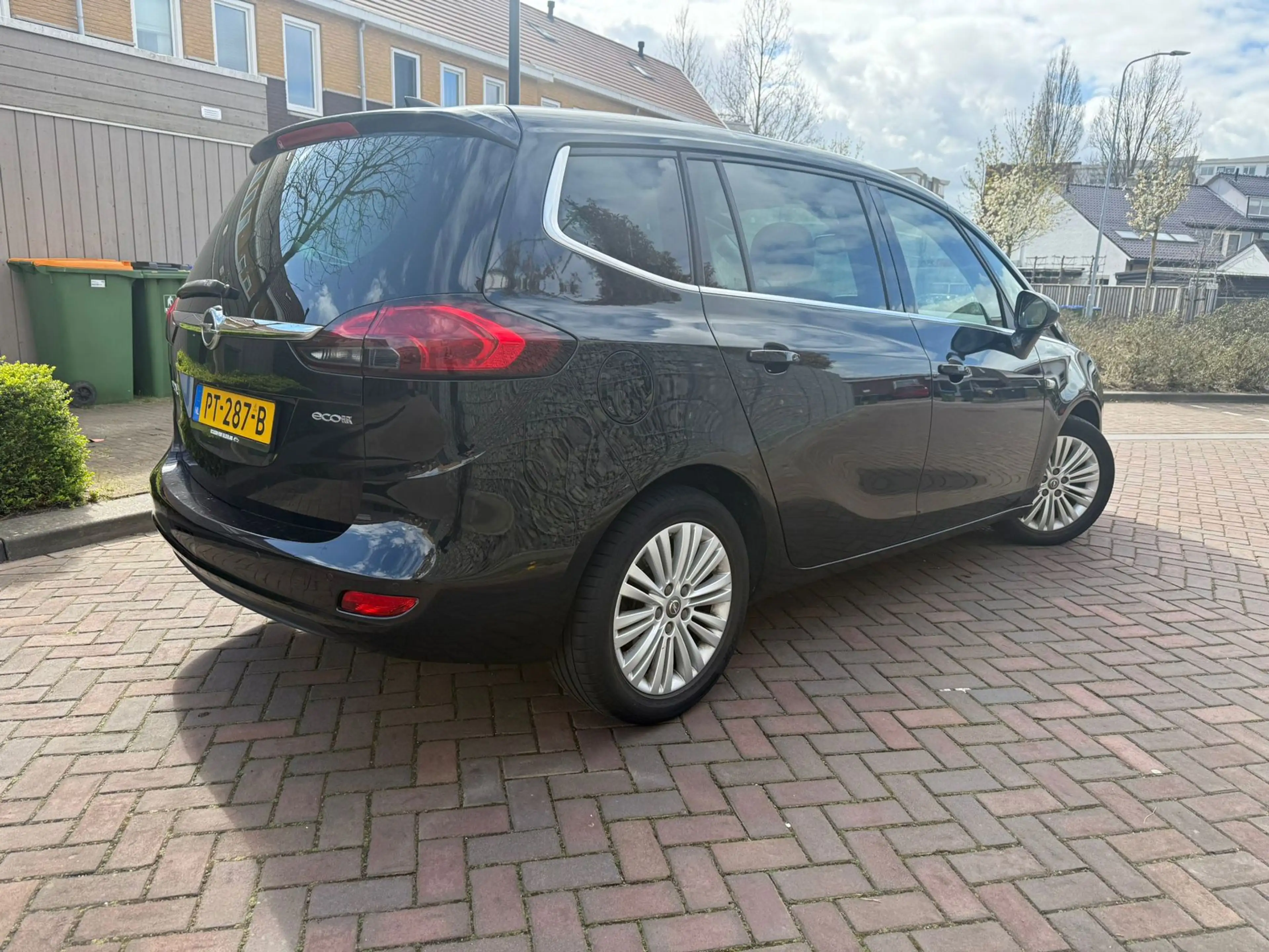 Opel Zafira Tourer 1.4 Innovation 7p. *PANODAK* — photo 8