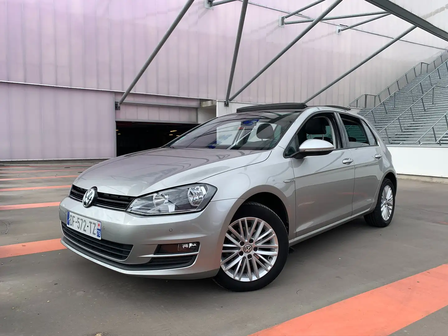 Volkswagen Golf Golf 1.2 TSI 105 BlueMotion Technology Cup Argent - 1