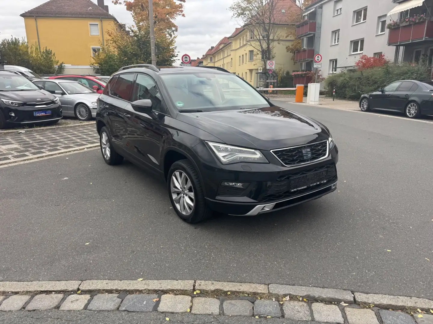SEAT Ateca Style Schwarz - 1