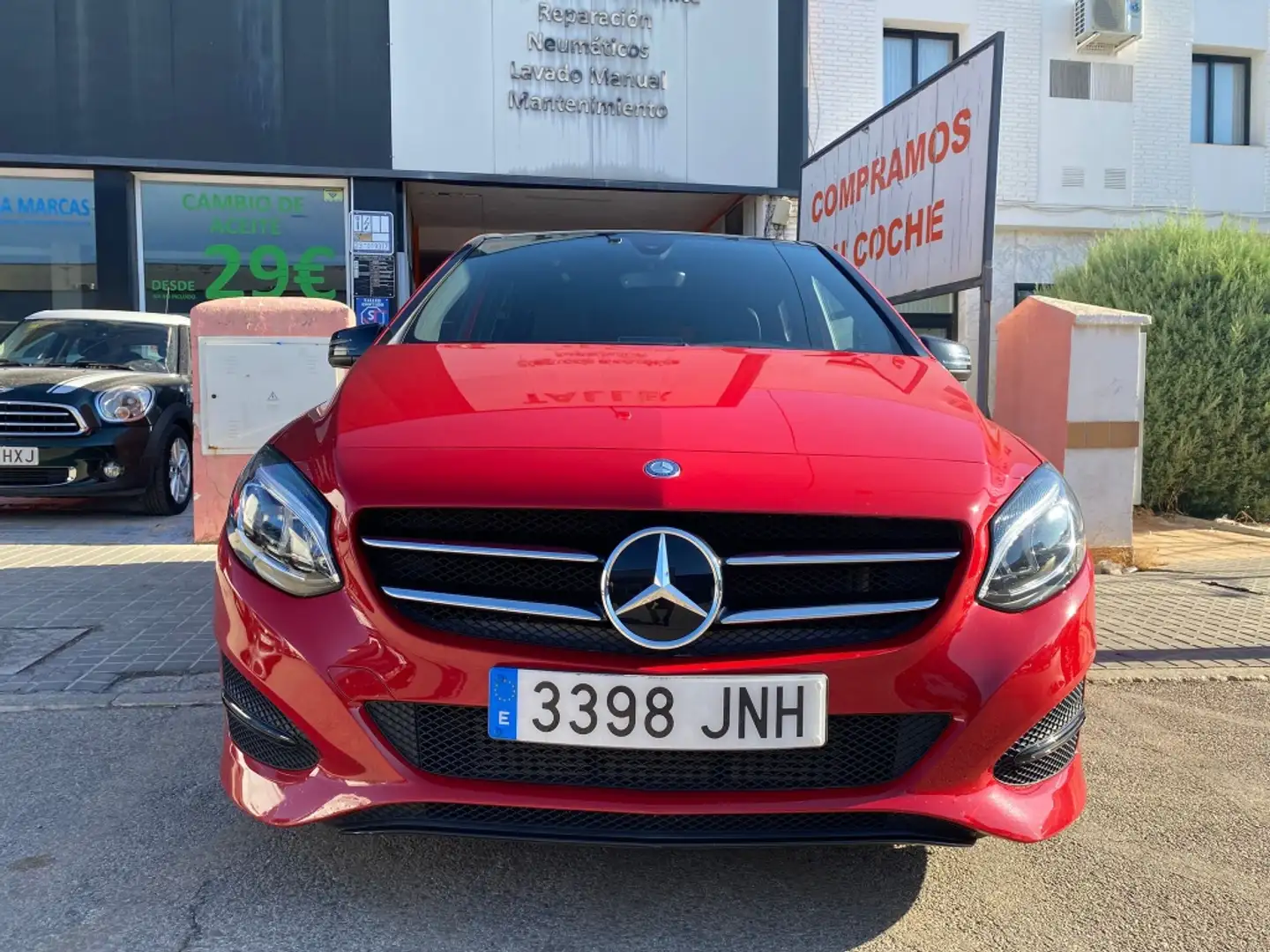 Mercedes-Benz B 180 180d 7G-DCT Rojo - 1