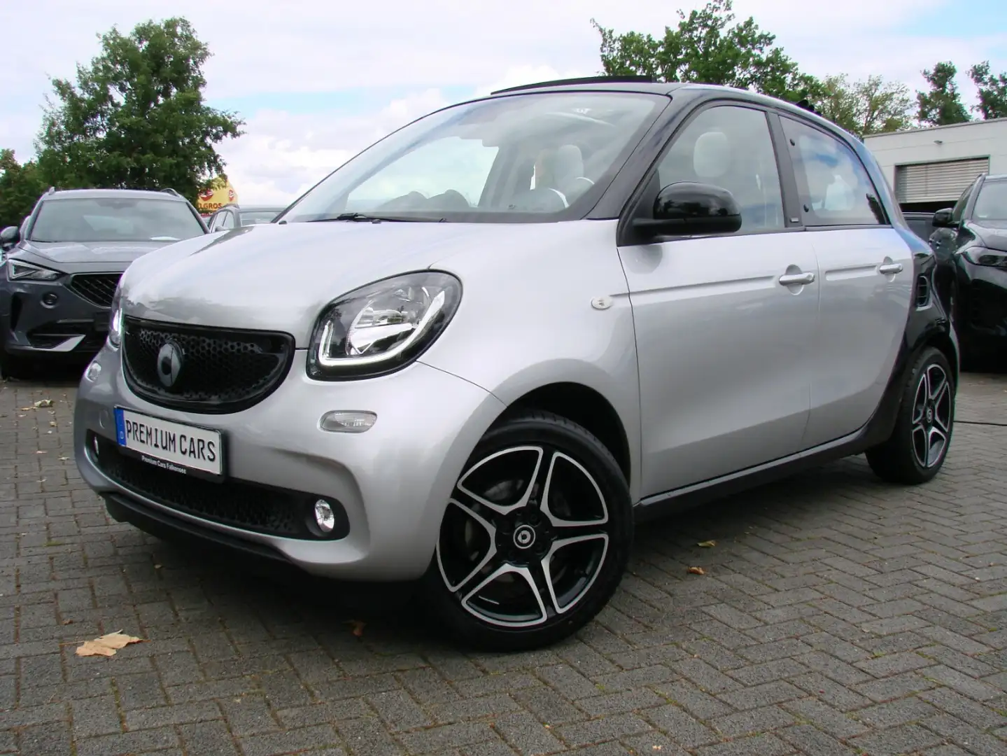 smart forFour Passion Faltdach Kamera JBL PDC Silver - 2