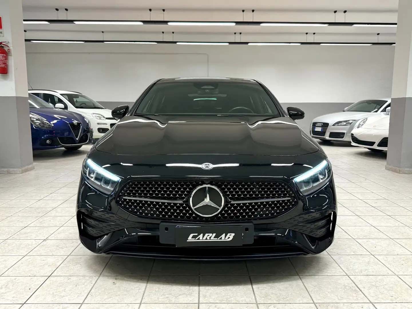 Mercedes-Benz A 180 Classe A180 D 2023 AMG Line Premium Plus auto Noir - 2