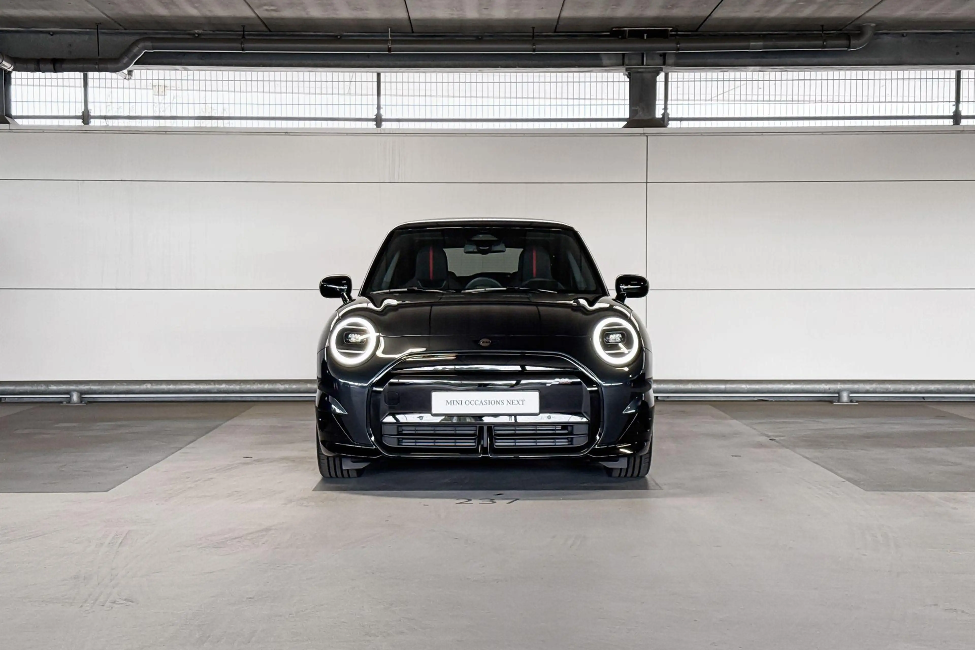 MINI John Cooper Works 3-deurs Cooper E Cooper M 40.7 kWh | 18 Inch JCW L — photo 5