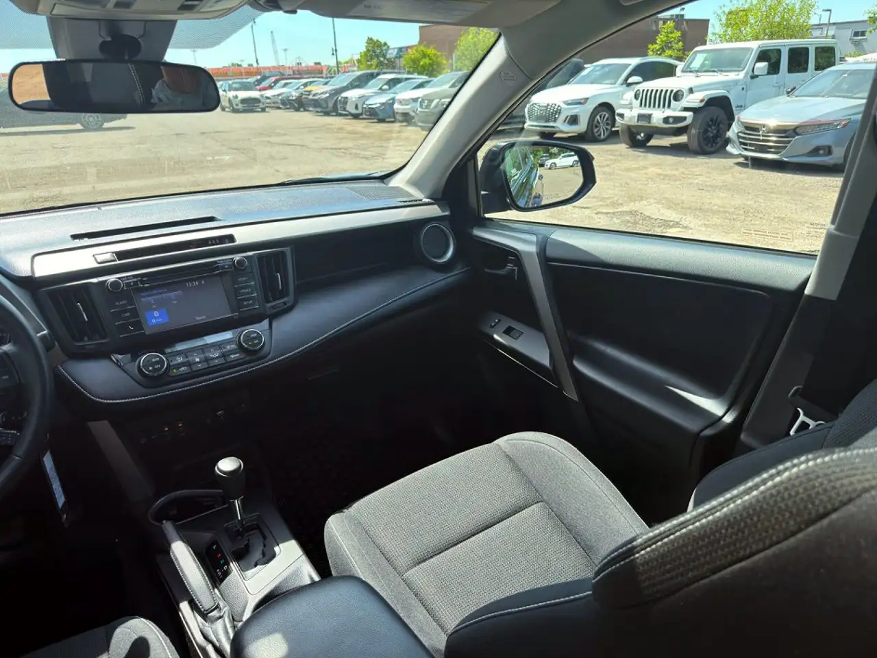 Toyota RAV 4 photo Toyota RAV 4