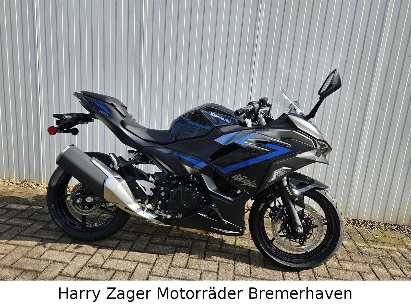 Kawasaki Ninja 500 SE 500,- Starterbonus sichern Negro - 1