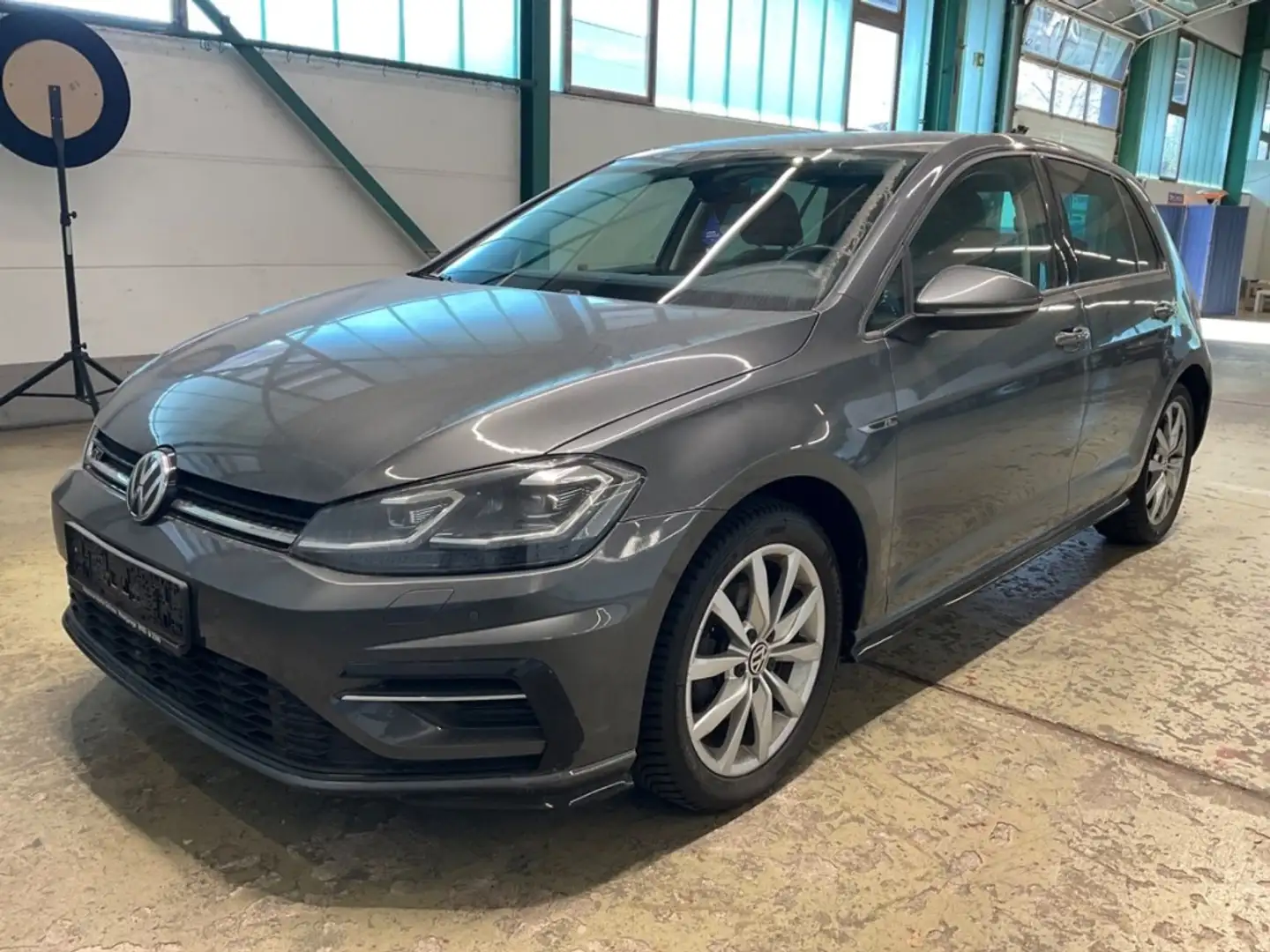 Volkswagen Golf 1.5 TSI Evo R-Line 110kW Gris - 1