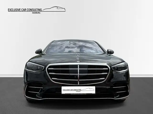 Mercedes-Benz S-Class view 2