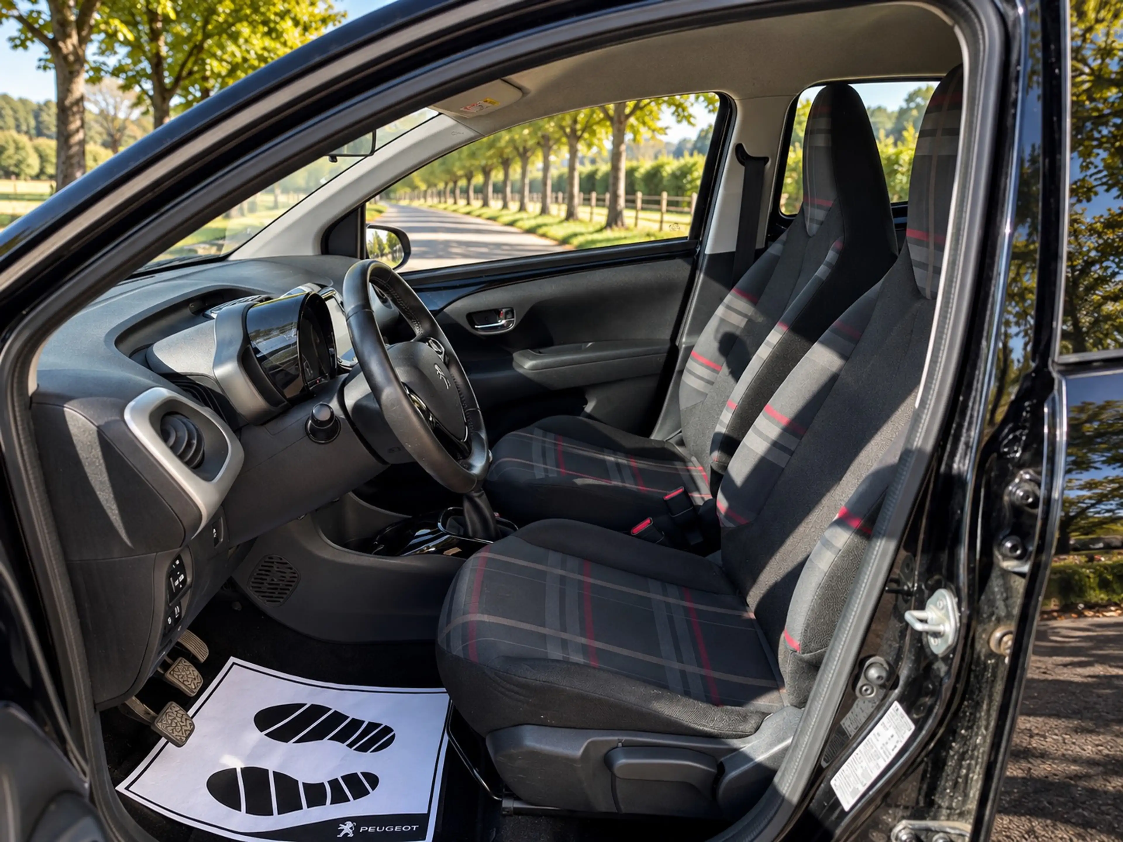 Peugeot 108 1.0 essence moteur Toyota✅édition spéciale ✅ — photo 10