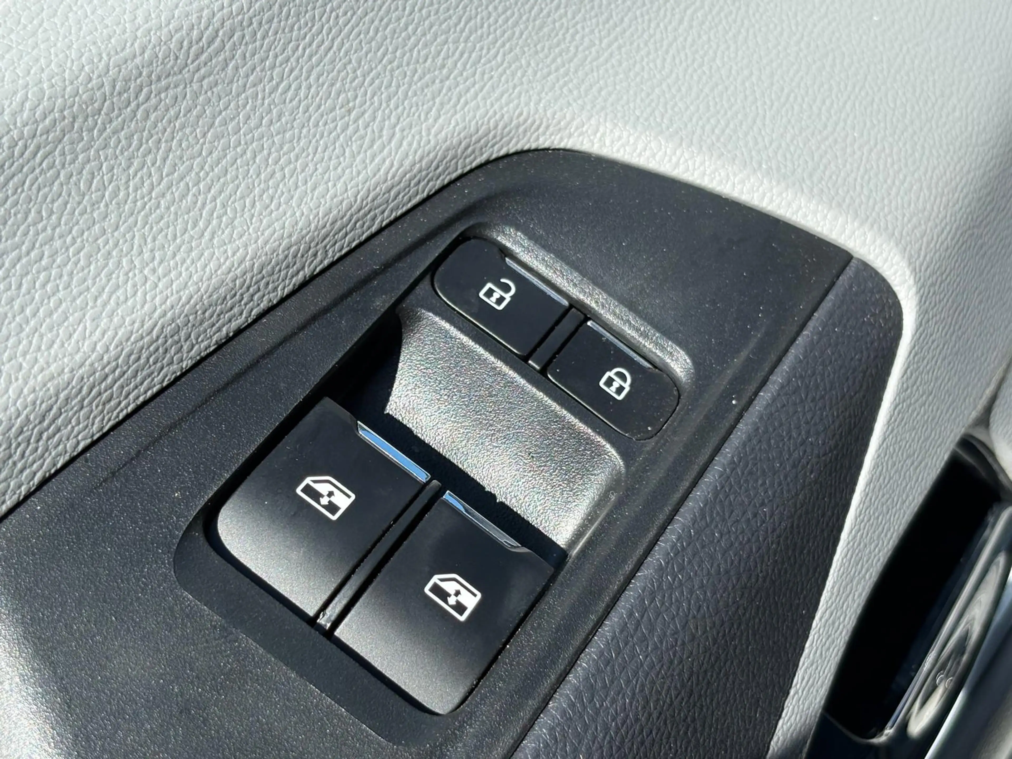 Maxus eDeliver 9 L3H2 72kWh 280KM Actieradius / Carplay / 100% Elek — photo 26