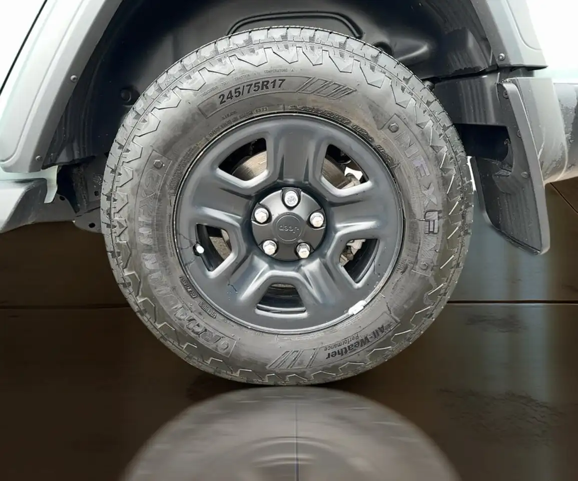 Jeep Wrangler снимка Jeep Wrangler