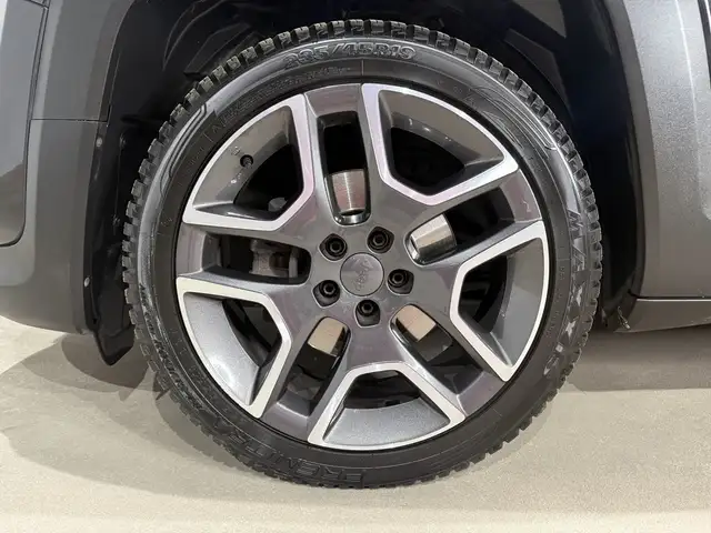 Jeep Renegade view 10