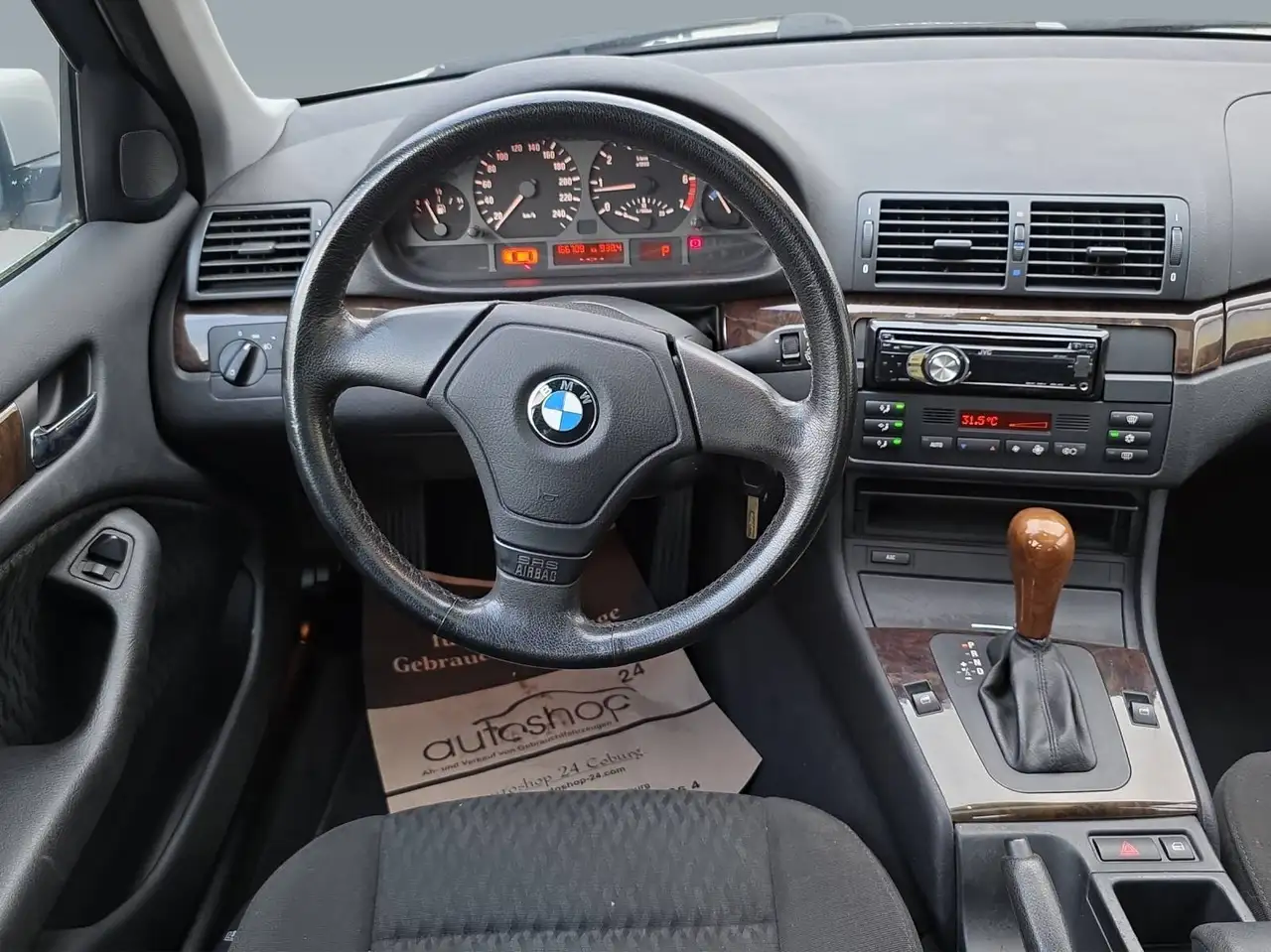 BMW 320i*Automatik*TÜV NEU*6 Zylinder*, foto 6