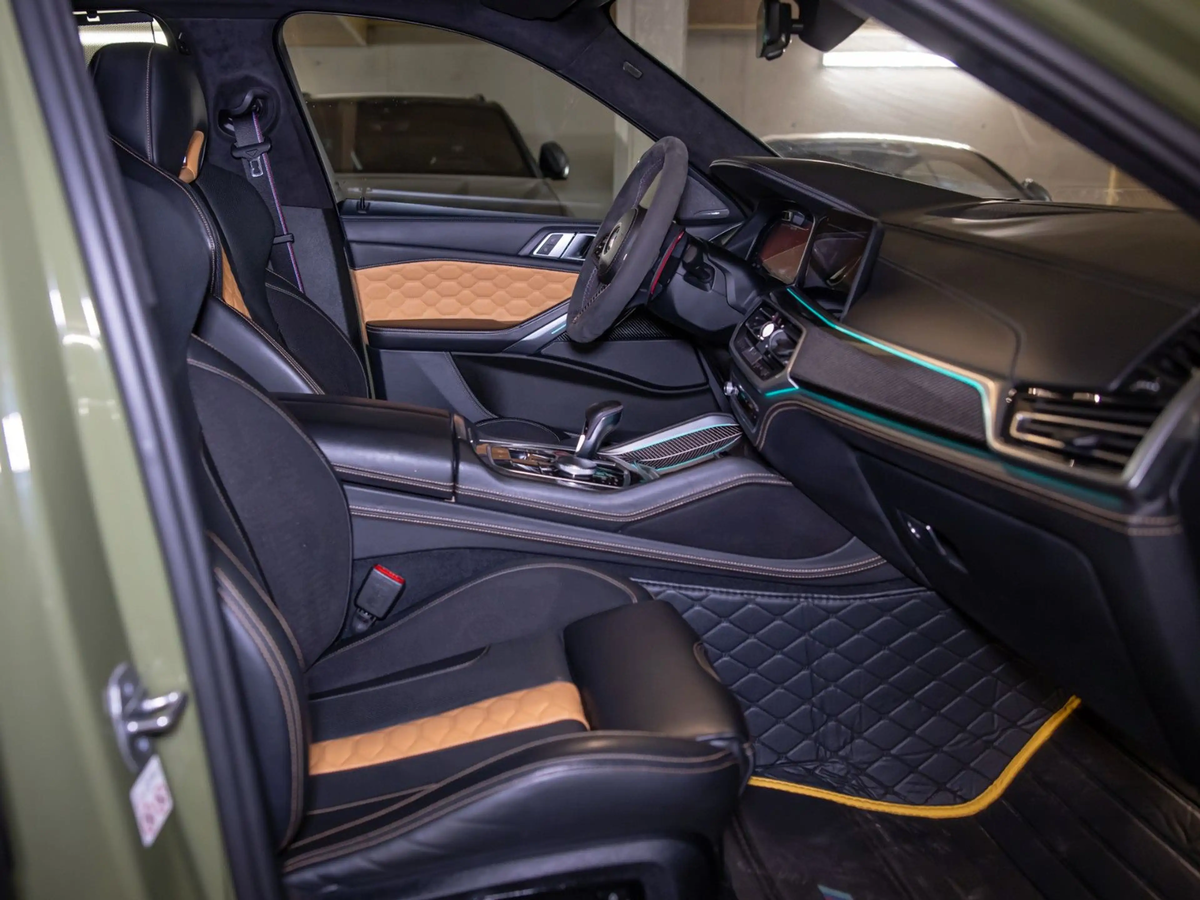 BMW X6 M Competition Carbon Sky Pano M Driver´s Voll — photo 13