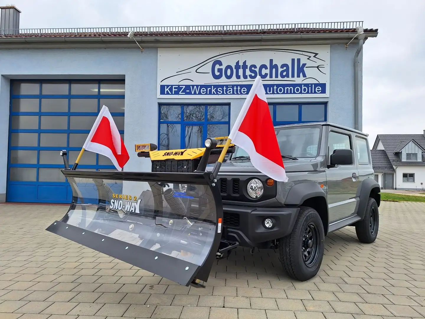 Suzuki Jimny WINTERDIENST Schneepflug Streugerät Räumen Grau - 1