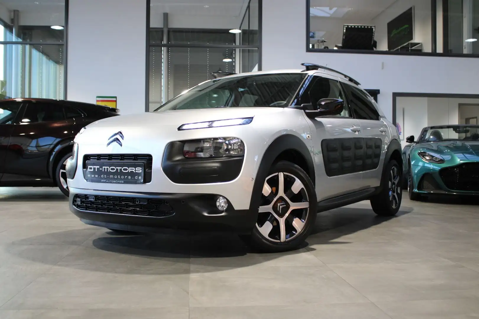 Citroen C4 Cactus C4 CACTUS BlueHDI 100 *SHINE* HERMES-INTERIEUR! Silber - 1