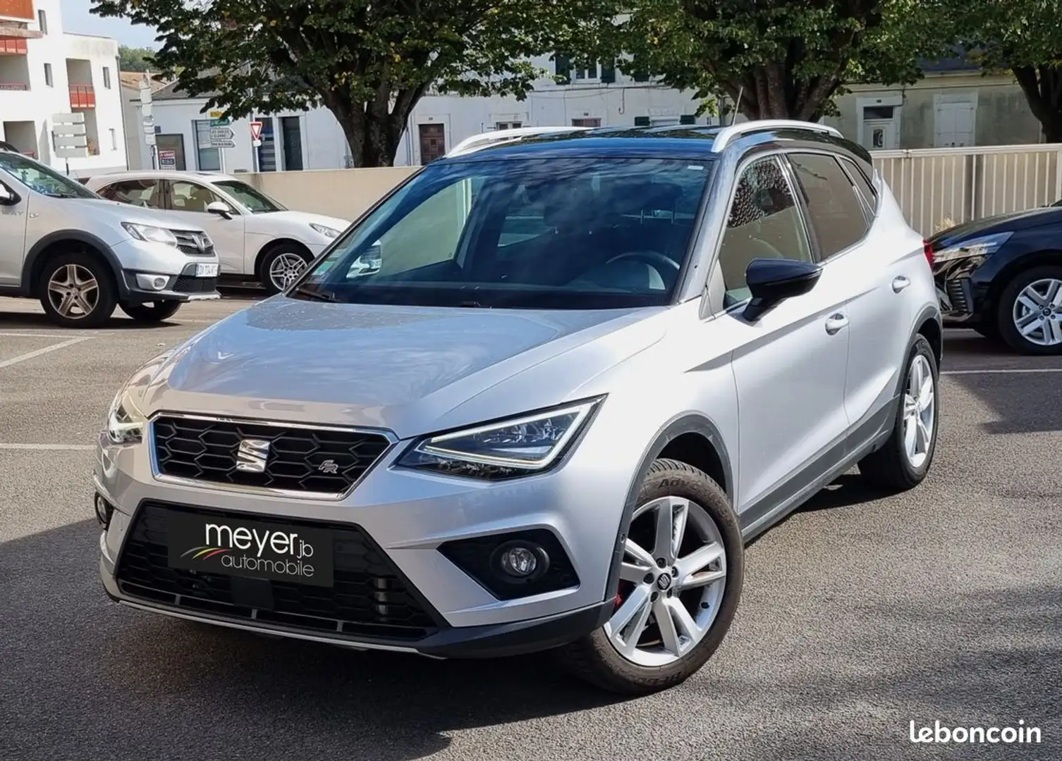 SEAT Arona 1.0 tsi 110 cv pack fr dsg7 Grau - 1