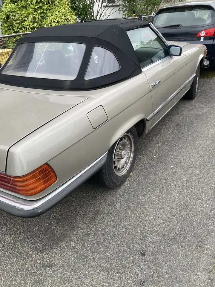 Mercedes-Benz SL 280 107, foto 2