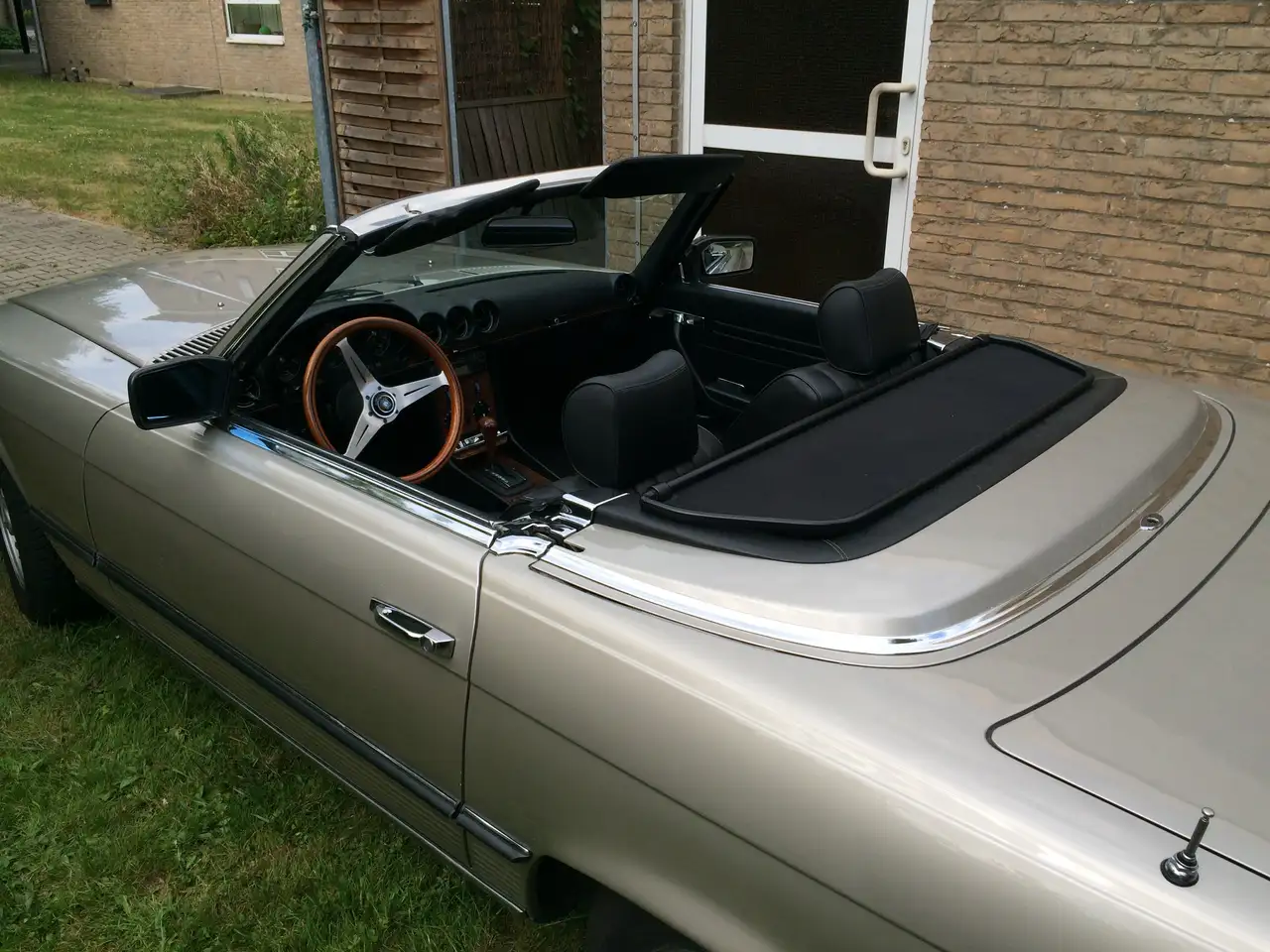 Mercedes-Benz SL 280 107, foto 9