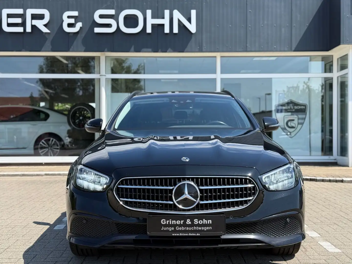 Mercedes-Benz E 300 de 4Matic,Avantgarde,Wide,Leder,Distr,R-Kam Schwarz - 2