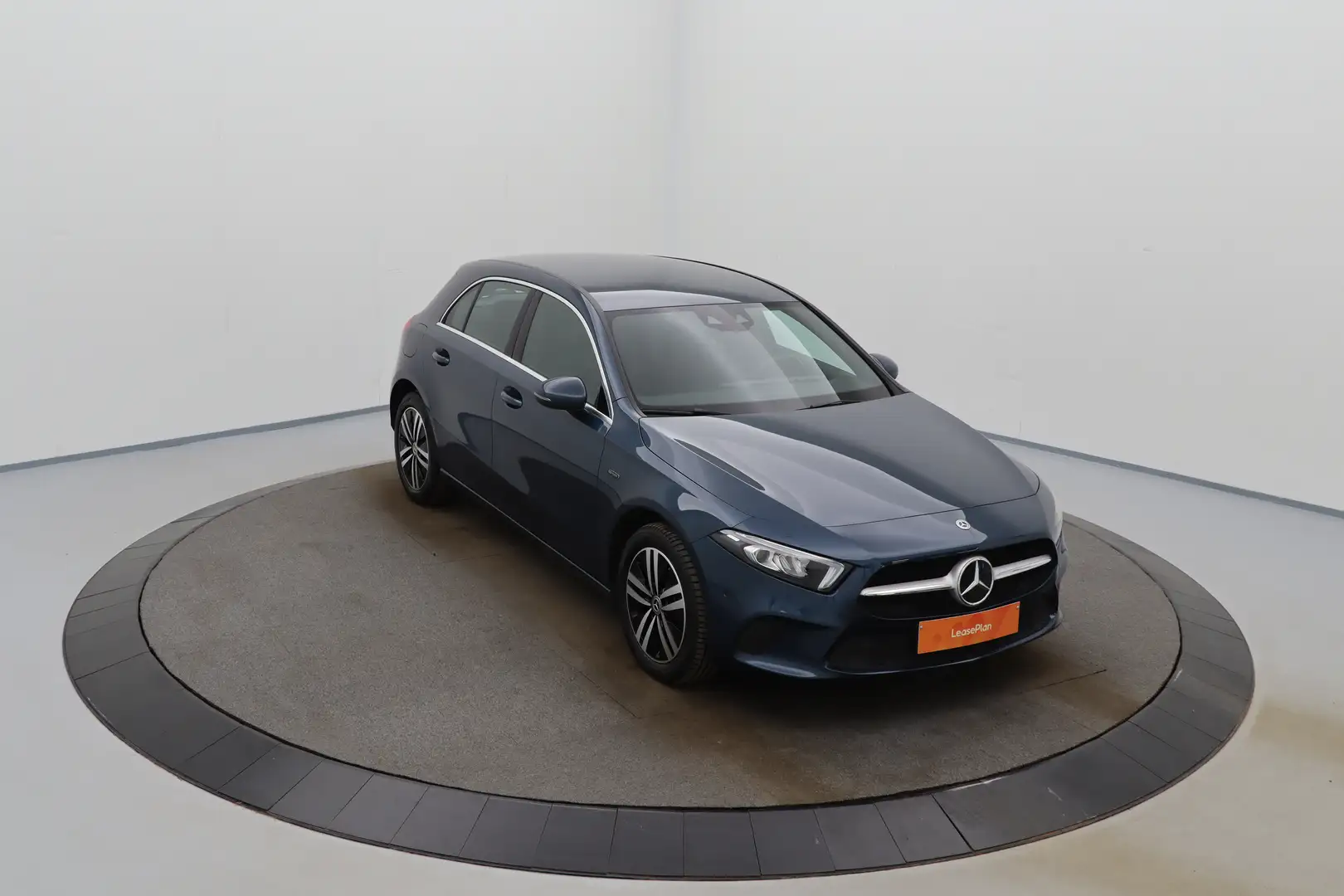Mercedes-Benz A 250 250e PHEV Business Solution LEDER/CUIR LED GPS PDC Bleu - 2