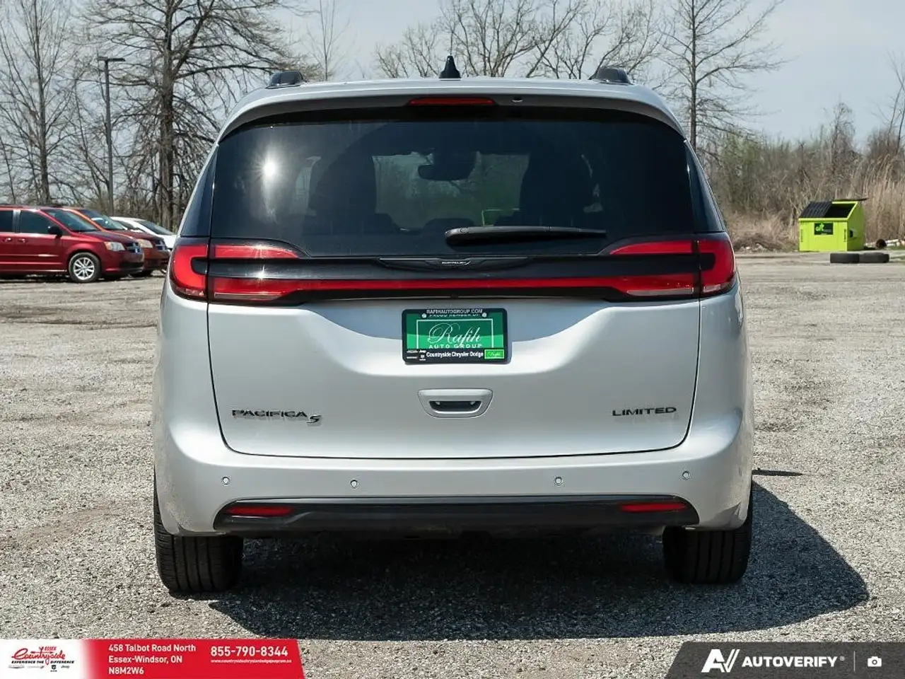 Chrysler Pacifica снимка Chrysler Pacifica