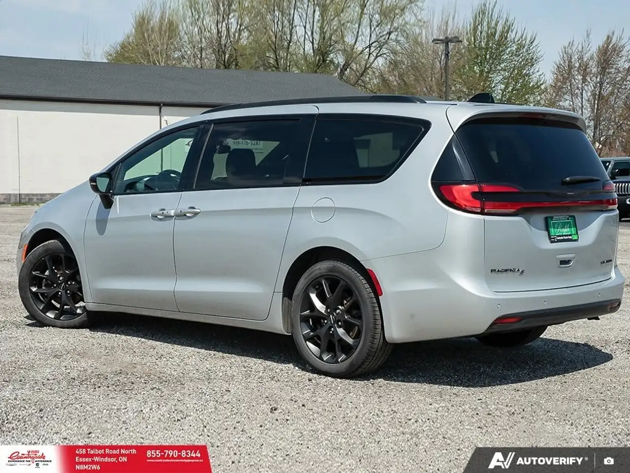 Chrysler Pacifica снимка Chrysler Pacifica