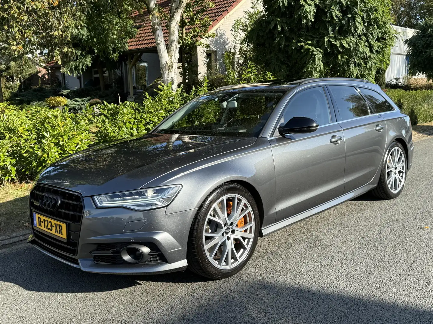 Audi S6 Avant 4.0 TFSI V8 Bi-turbo 570PK Lucht•Pano•HeadUp Gri - 1