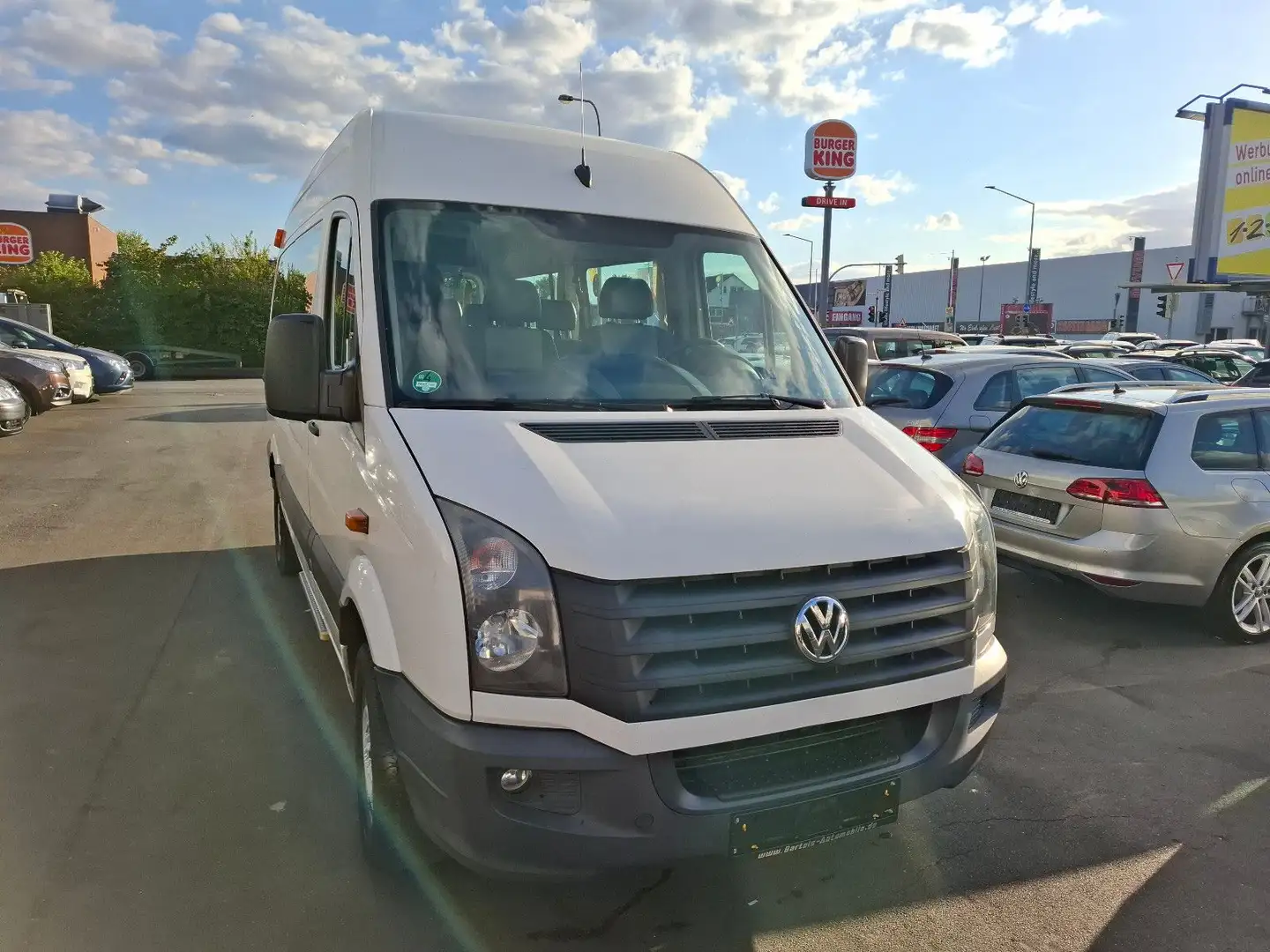Volkswagen Crafter Kombi 35 mittel L2H2 Hochdach Weiß - 1