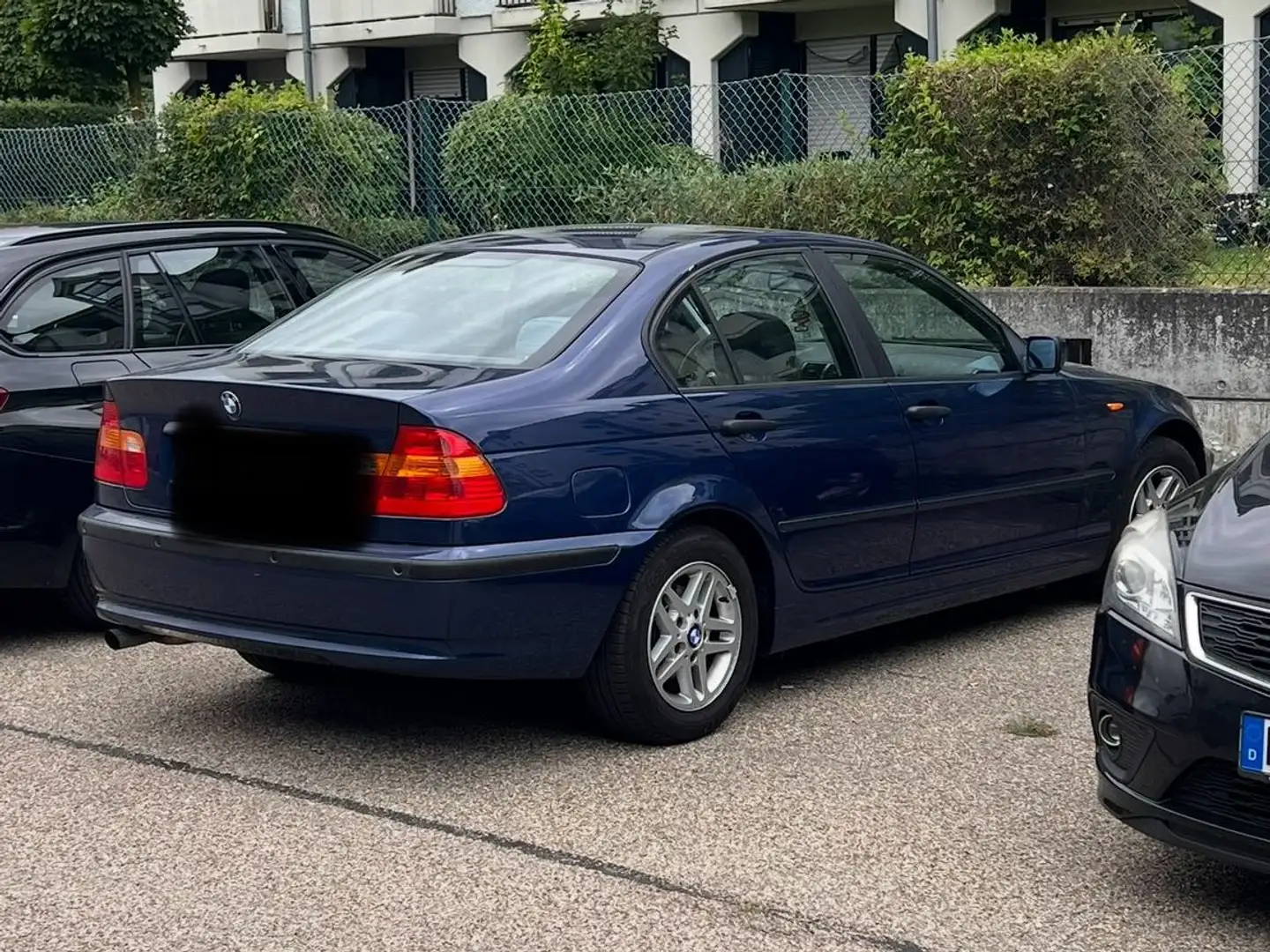 BMW 318 318i Bleu - 1
