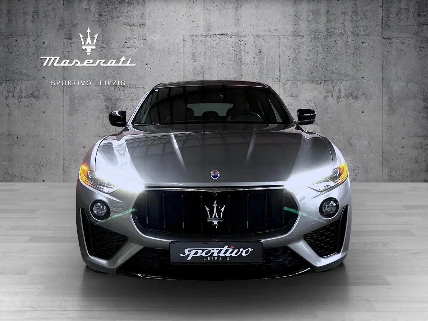 Maserati Levante SQ4 GranSport Grau - 2