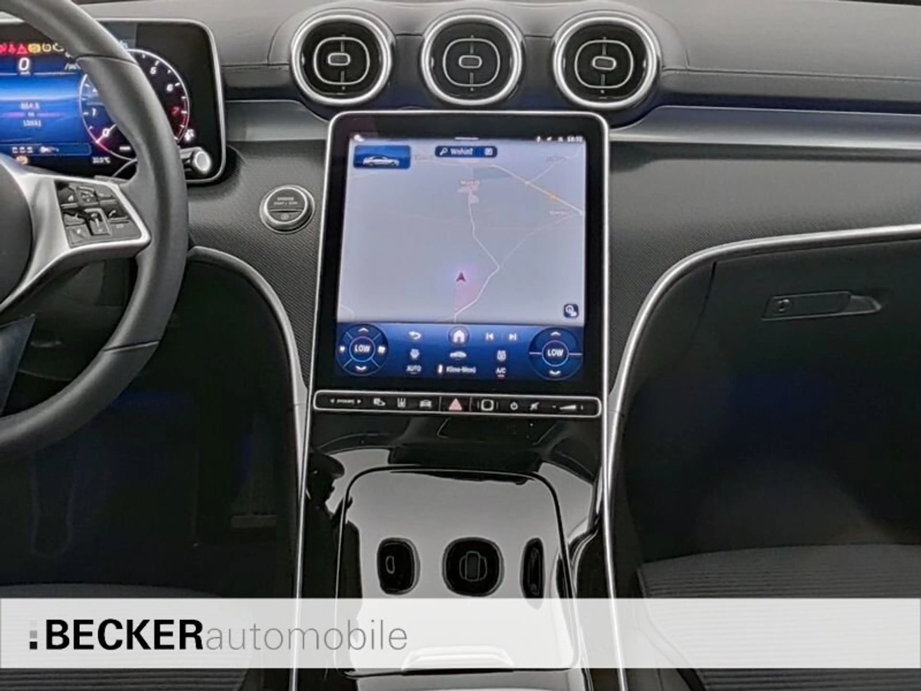 Mercedes-Benz C 180 C 180 AVANTGARDE Fahrassistenz Paket+ AHK 360° — photo 5