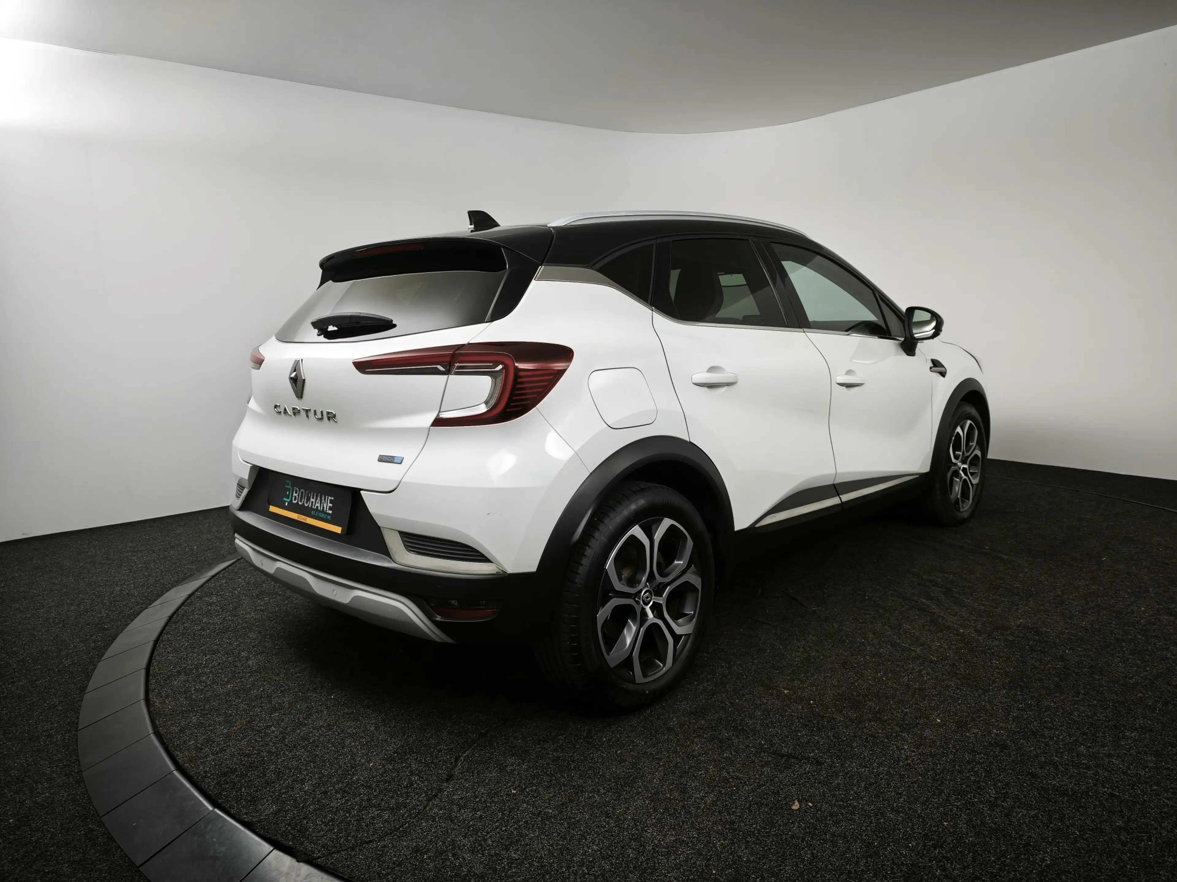 Renault Captur 1.6 E-Tech Plug-in Hybrid 160 Intens | Camera | 9, — photo 2