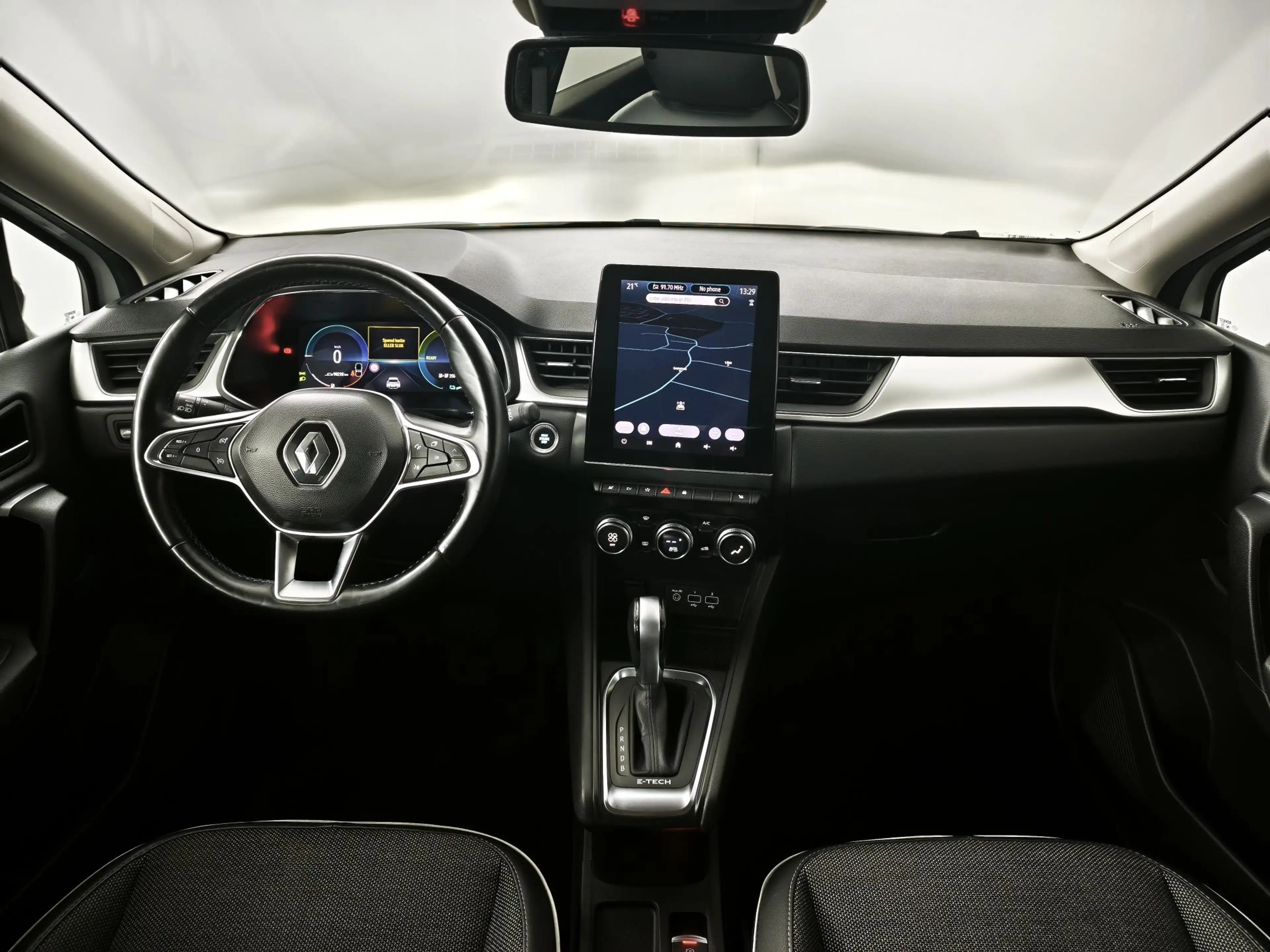 Renault Captur 1.6 E-Tech Plug-in Hybrid 160 Intens | Camera | 9, — photo 3