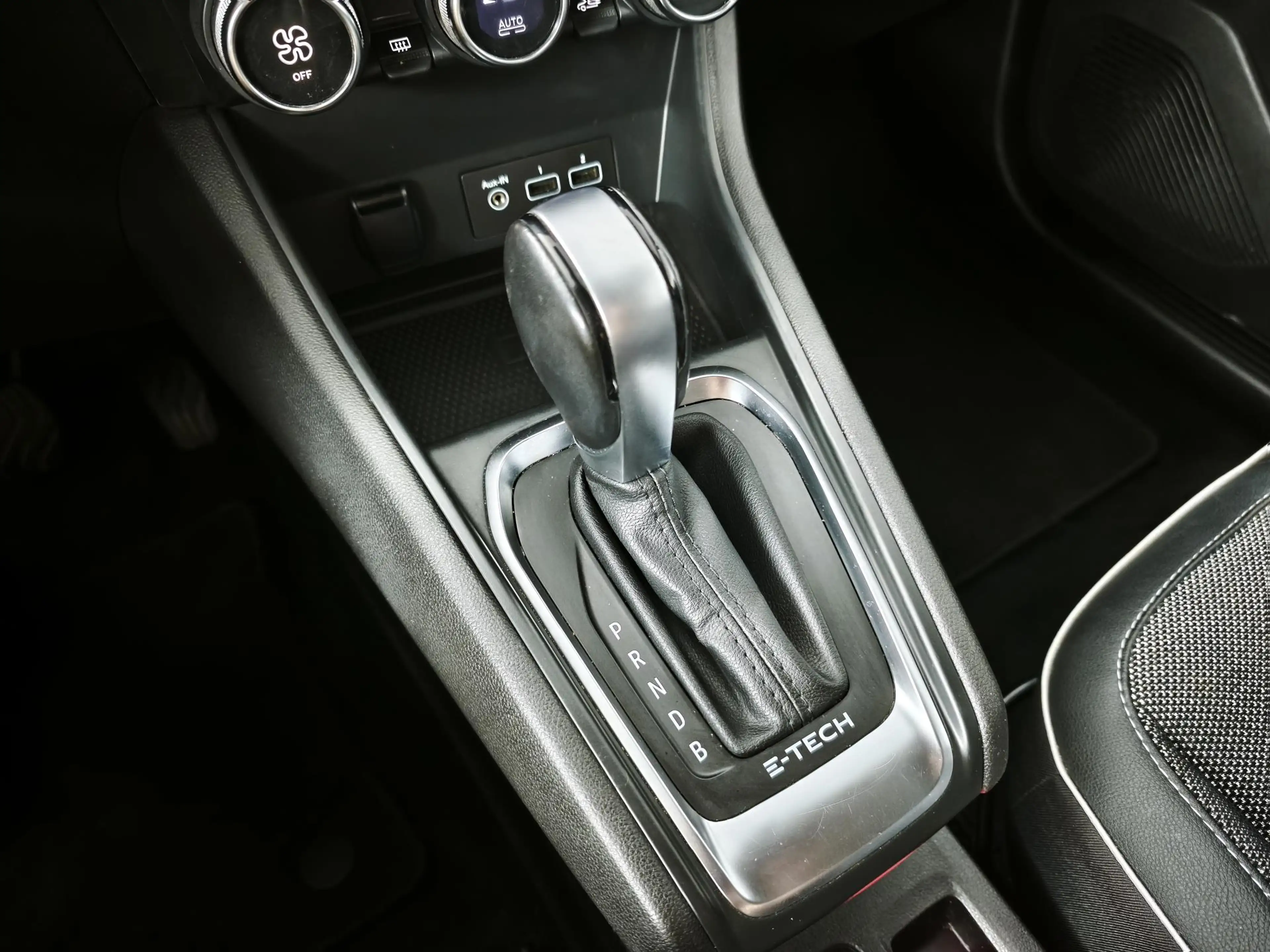 Renault Captur 1.6 E-Tech Plug-in Hybrid 160 Intens | Camera | 9, — photo 23