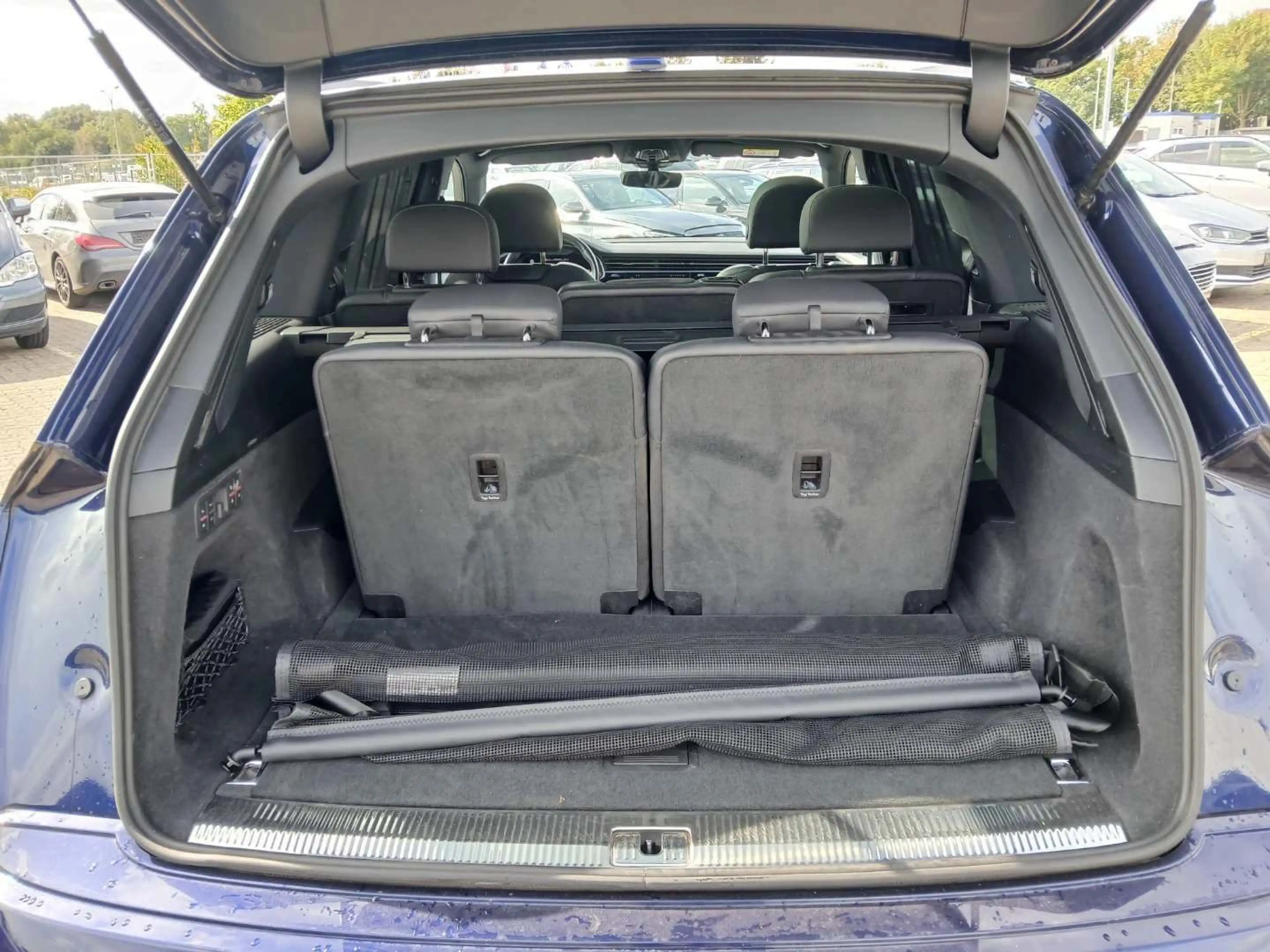 Audi Q7 Competition plus 7-Sitze/Laser/22Zoll/Pano/ — photo 12