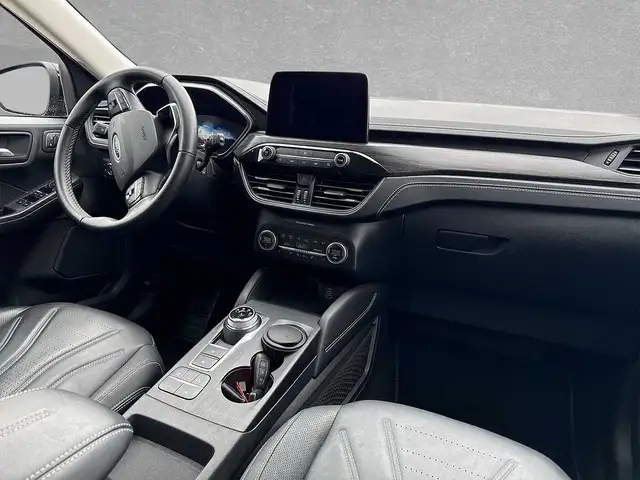 Ford Kuga view 4