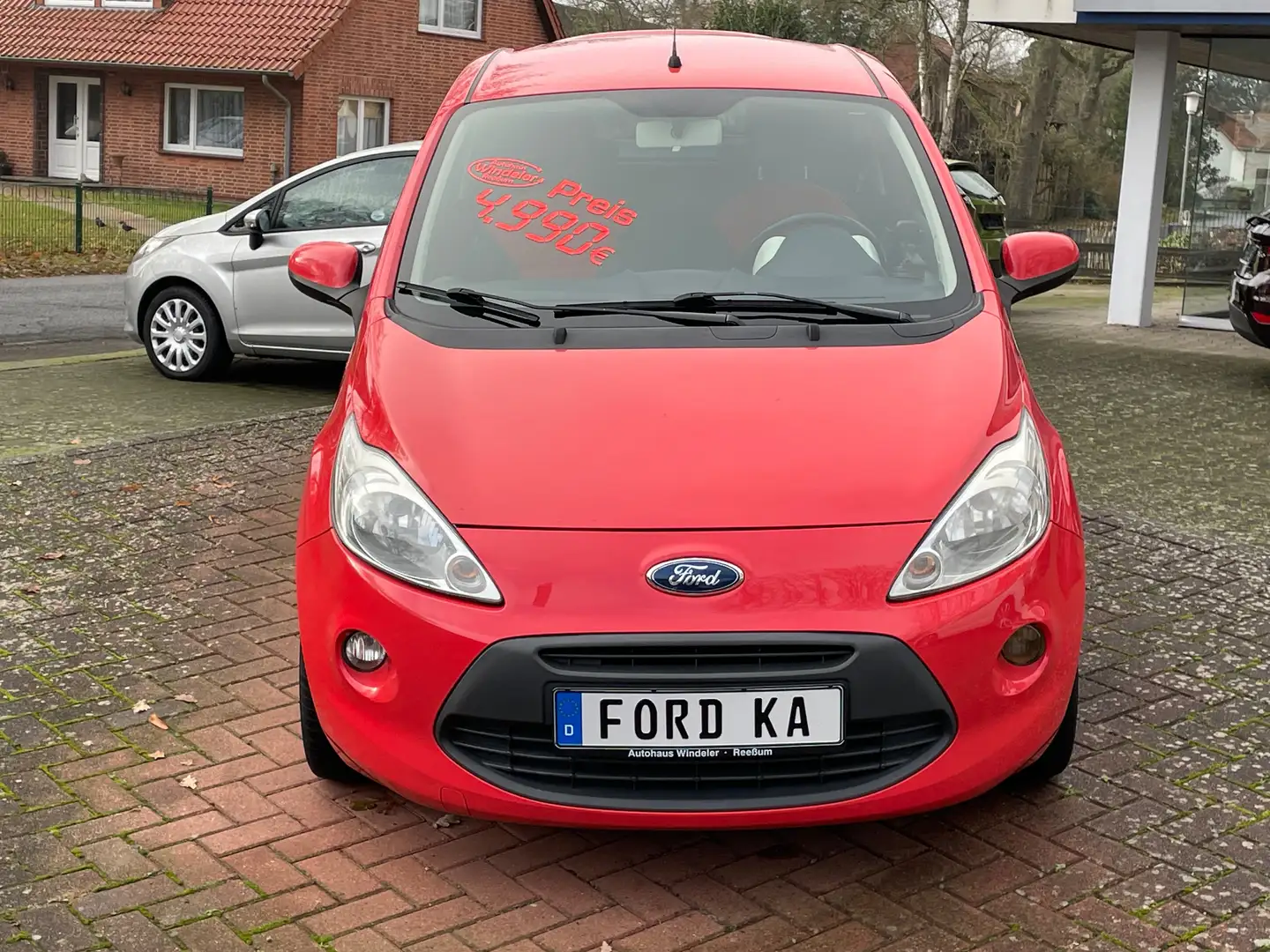 Ford Ka/Ka+ Titanium mit Winterpaket Rot - 2