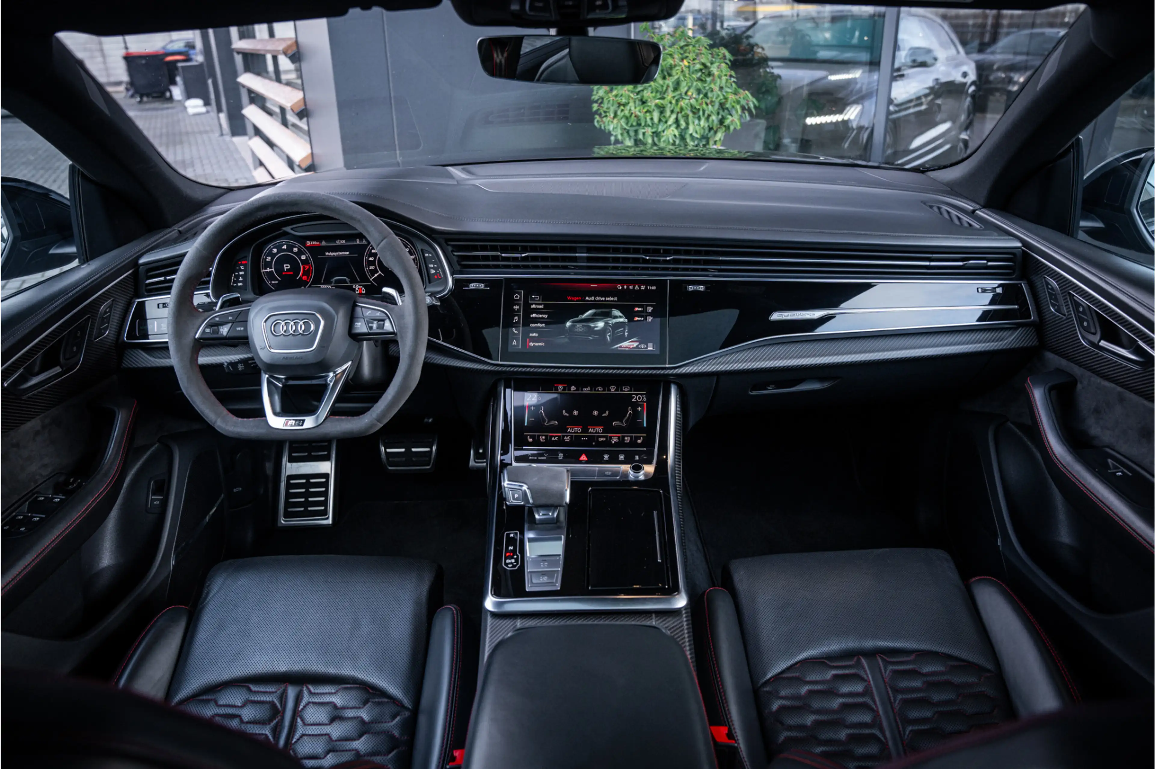 Audi RS Q8 RSQ8 4.0 TFSI quattro - RS Dynamic + | Panorama | — photo 9