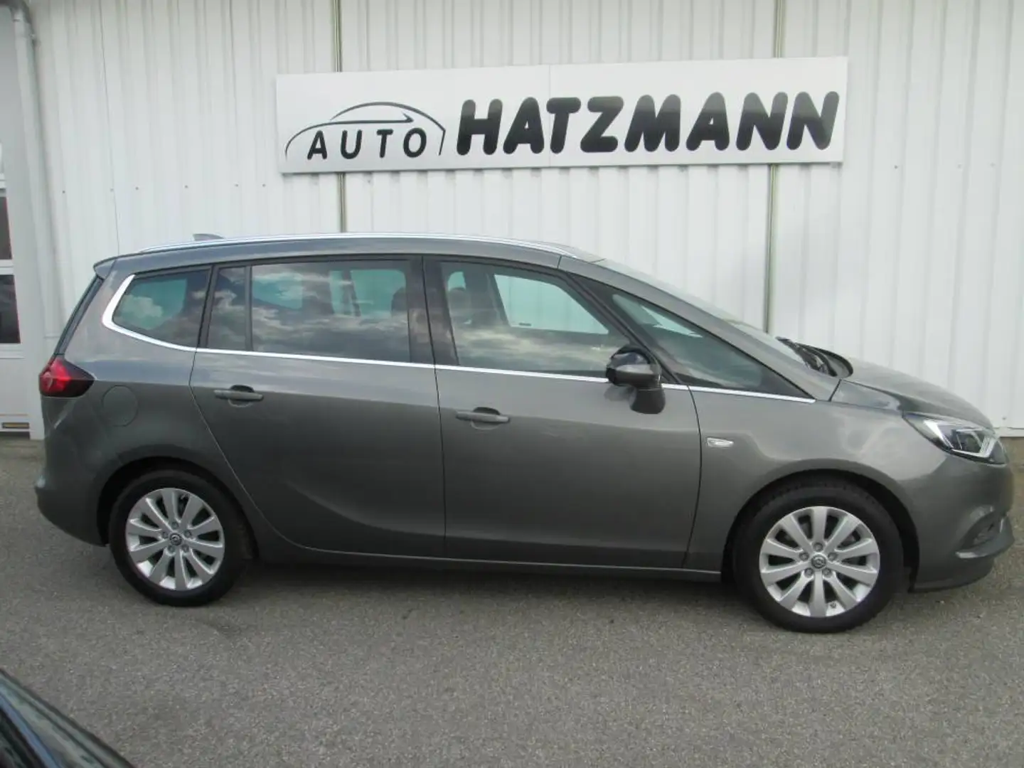 Opel Zafira ZAFIRA Innovation 1,6 135 PS 6 Gang Grau - 2