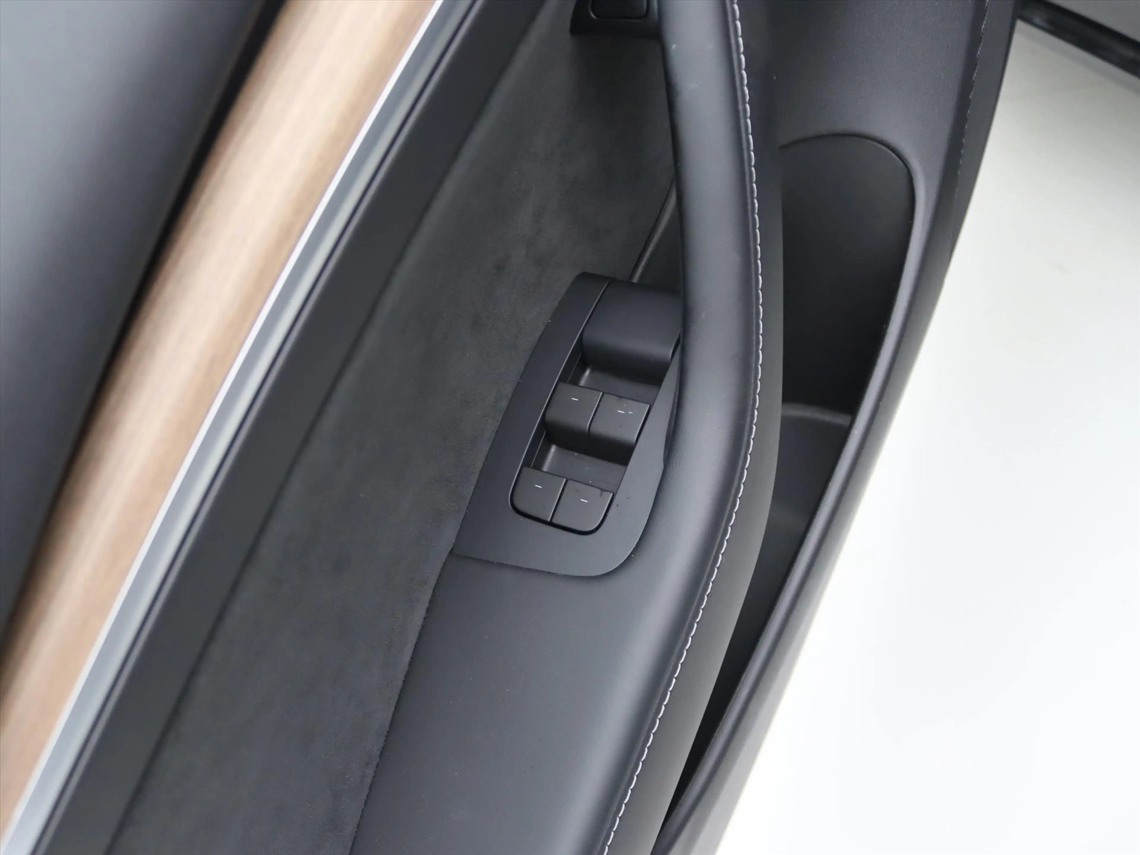 Tesla Model 3 Standard RWD Plus UPGRADE 93.5% SoH [ AMD RYZEN+LF — photo 30