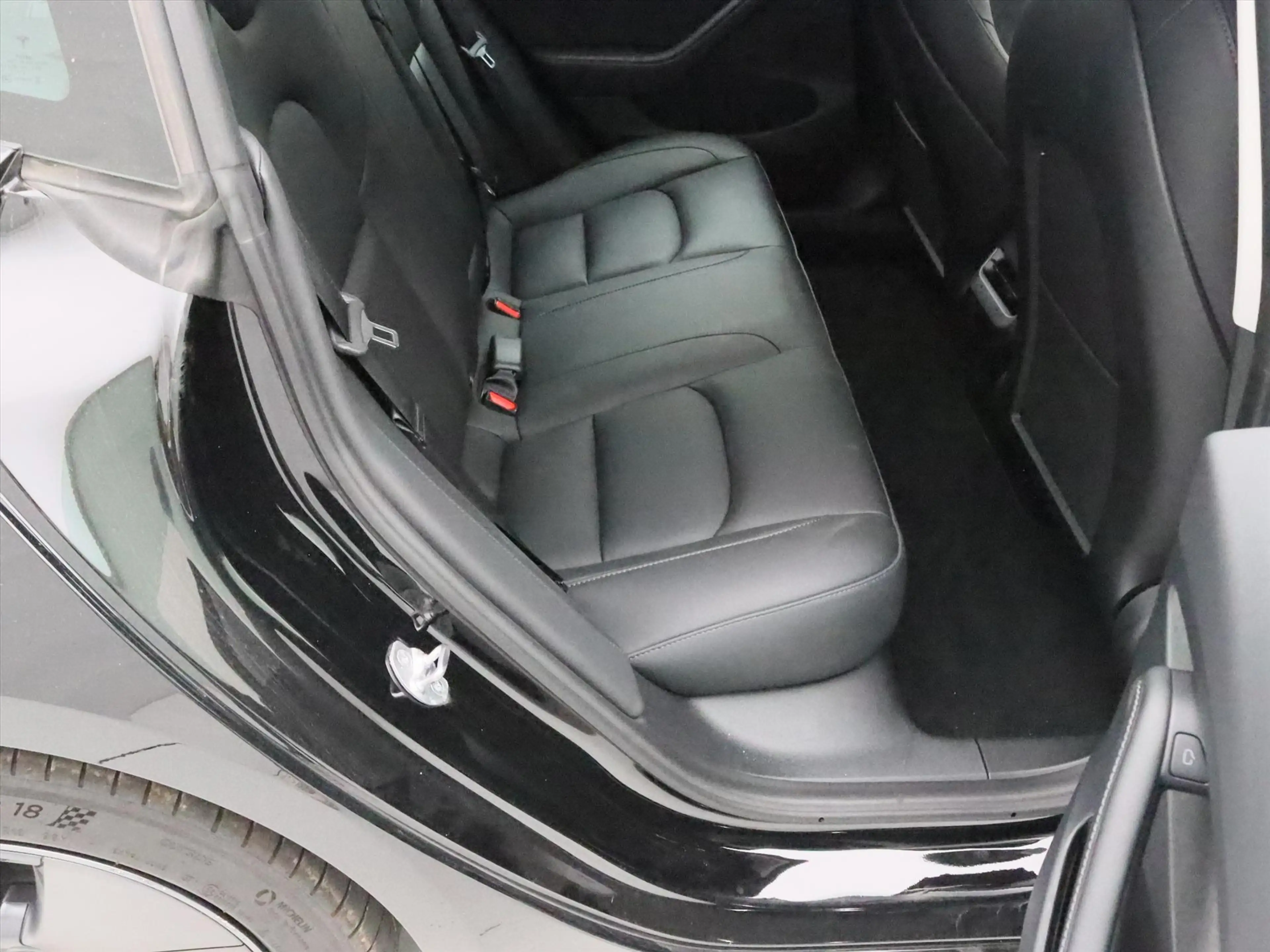 Tesla Model 3 Standard RWD Plus UPGRADE 93.5% SoH [ AMD RYZEN+LF — photo 14