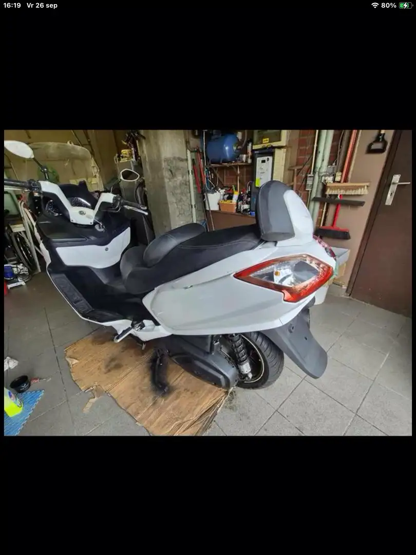 SYM Maxsym 400i scooter - 1
