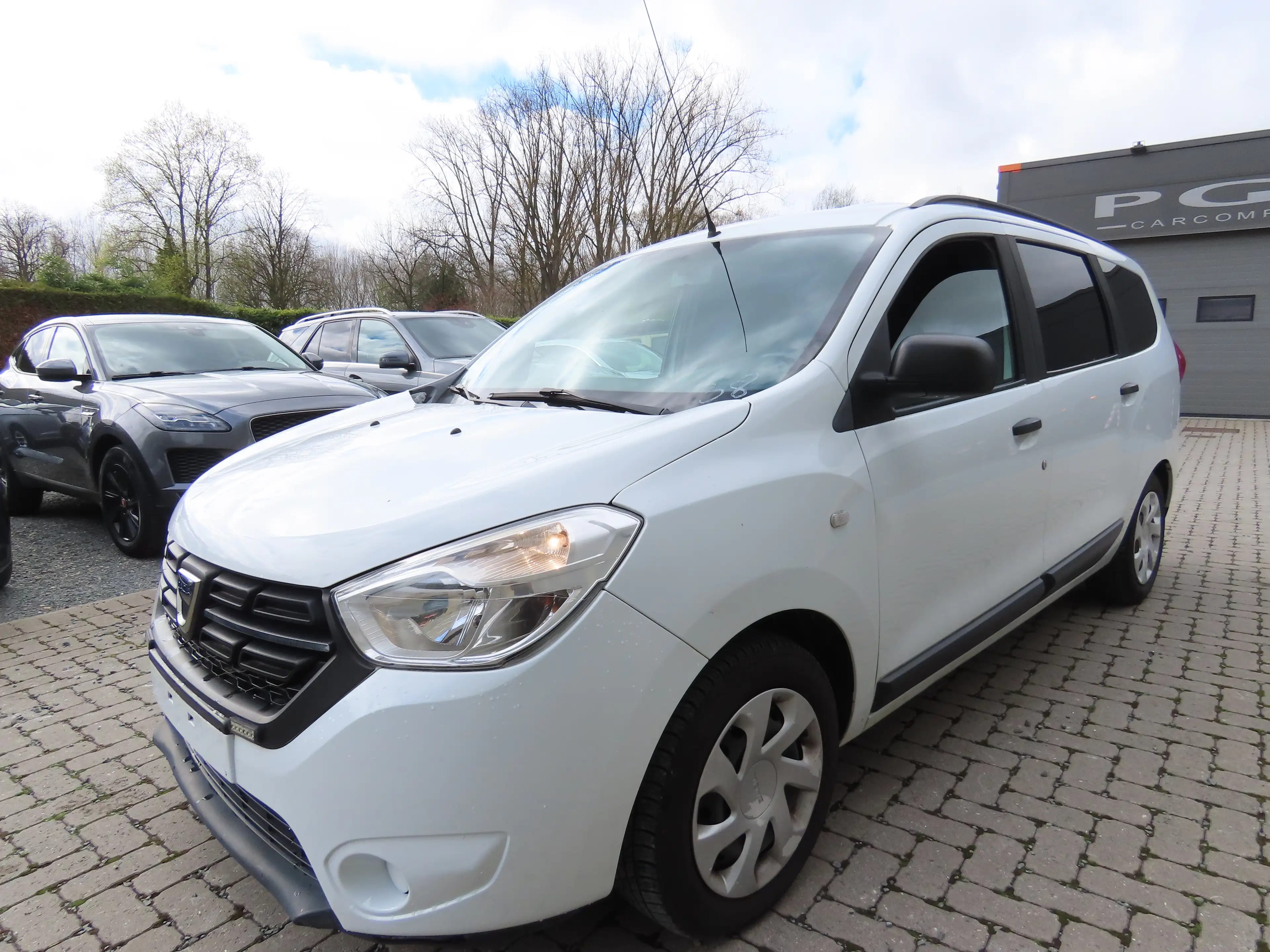 Dacia Lodgy Lodgy 1.5 Blue dCi Comfort 7pl. — photo 13