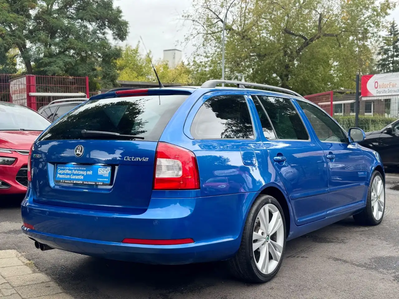 SKODA OCTAVIA COMBI RS 2.0 TFSI 200ch - PACK SPORT - SIÈGES SPORT CHAUFFANTS - XÉNON - ATTELAGE - JANTES ALLIAGE