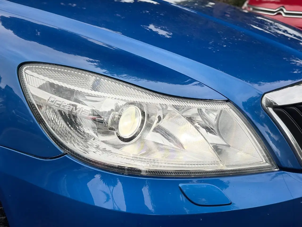 SKODA OCTAVIA COMBI RS 2.0 TFSI 200ch - PACK SPORT - SIÈGES SPORT CHAUFFANTS - XÉNON - ATTELAGE - JANTES ALLIAGE