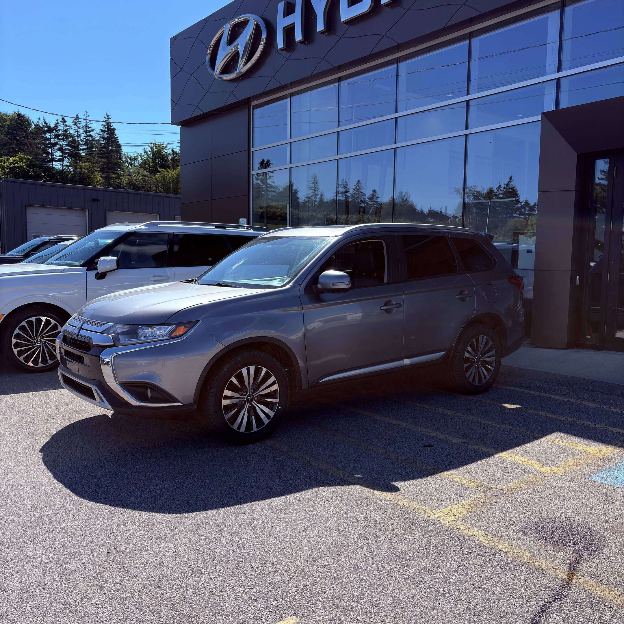 Gray 2020 Mitsubishi Outlander SUV / Crossover All-Wheel Drive Automatic