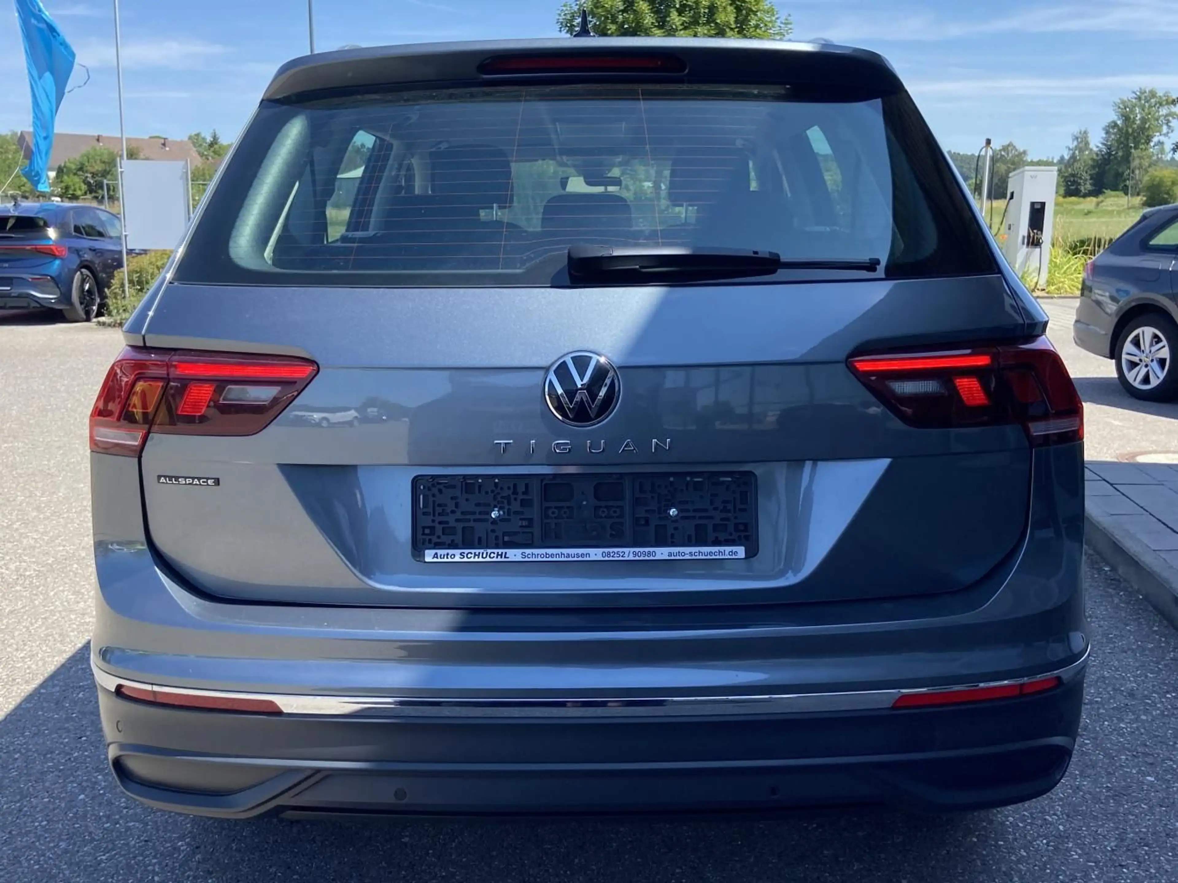 Volkswagen Tiguan Allspace 1.5 TSI DSG LIFE 7-SITZER+AHK+AC — photo 4