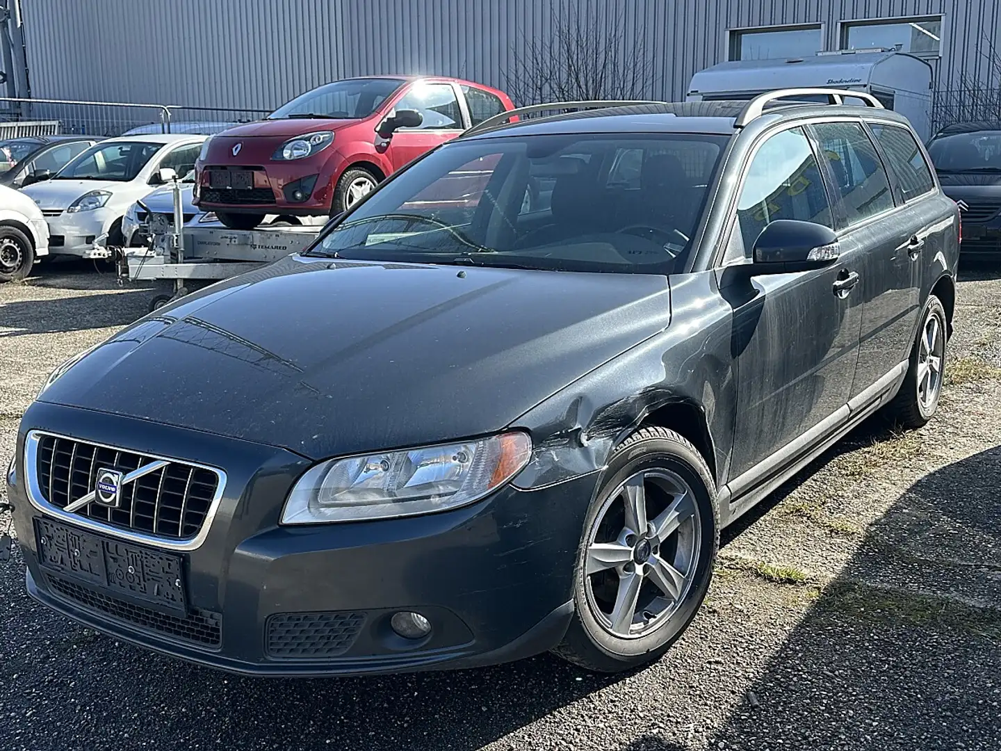 Volvo V70 Grau - 1