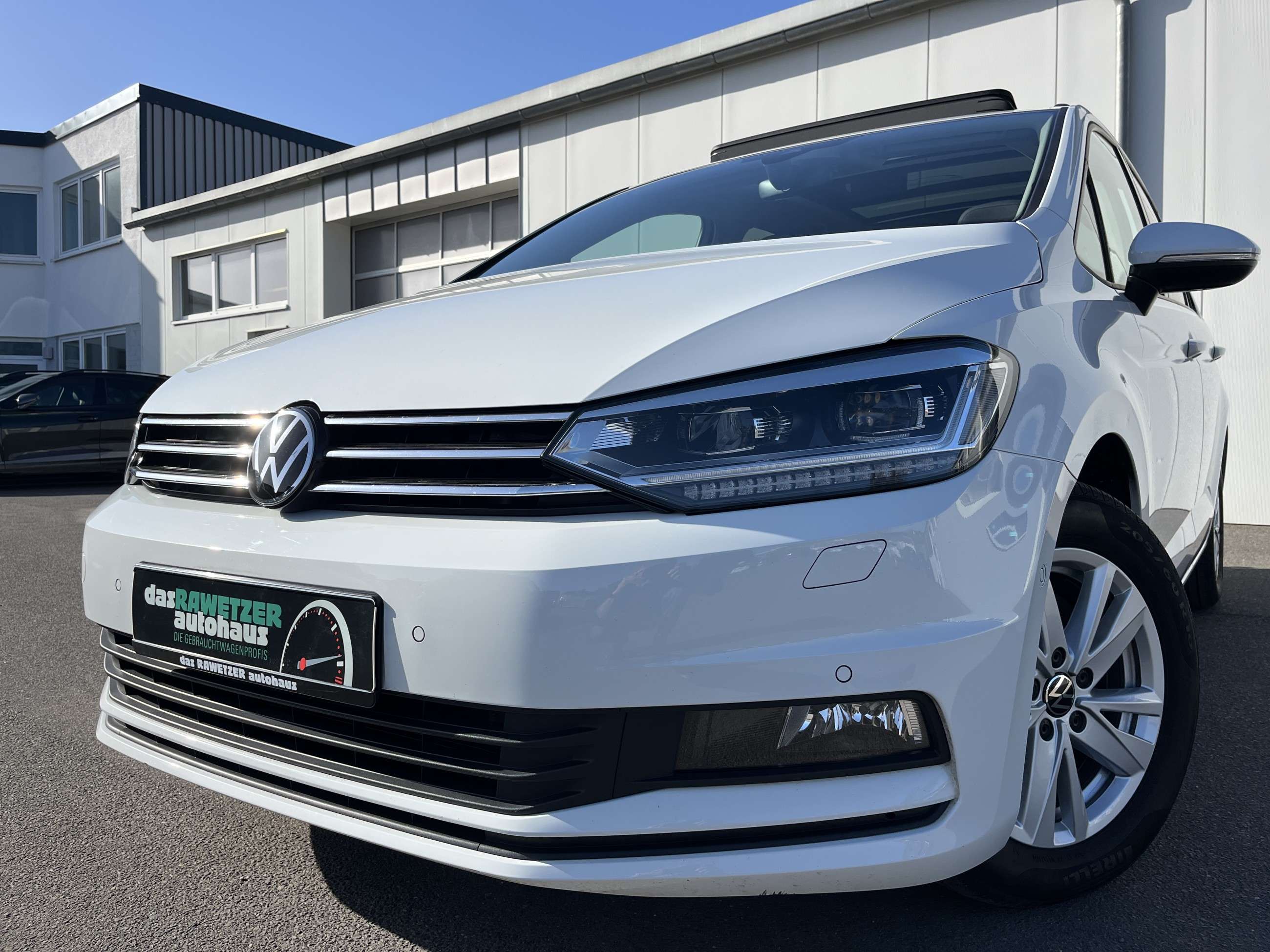 Second hand Volkswagen Touran 2.0