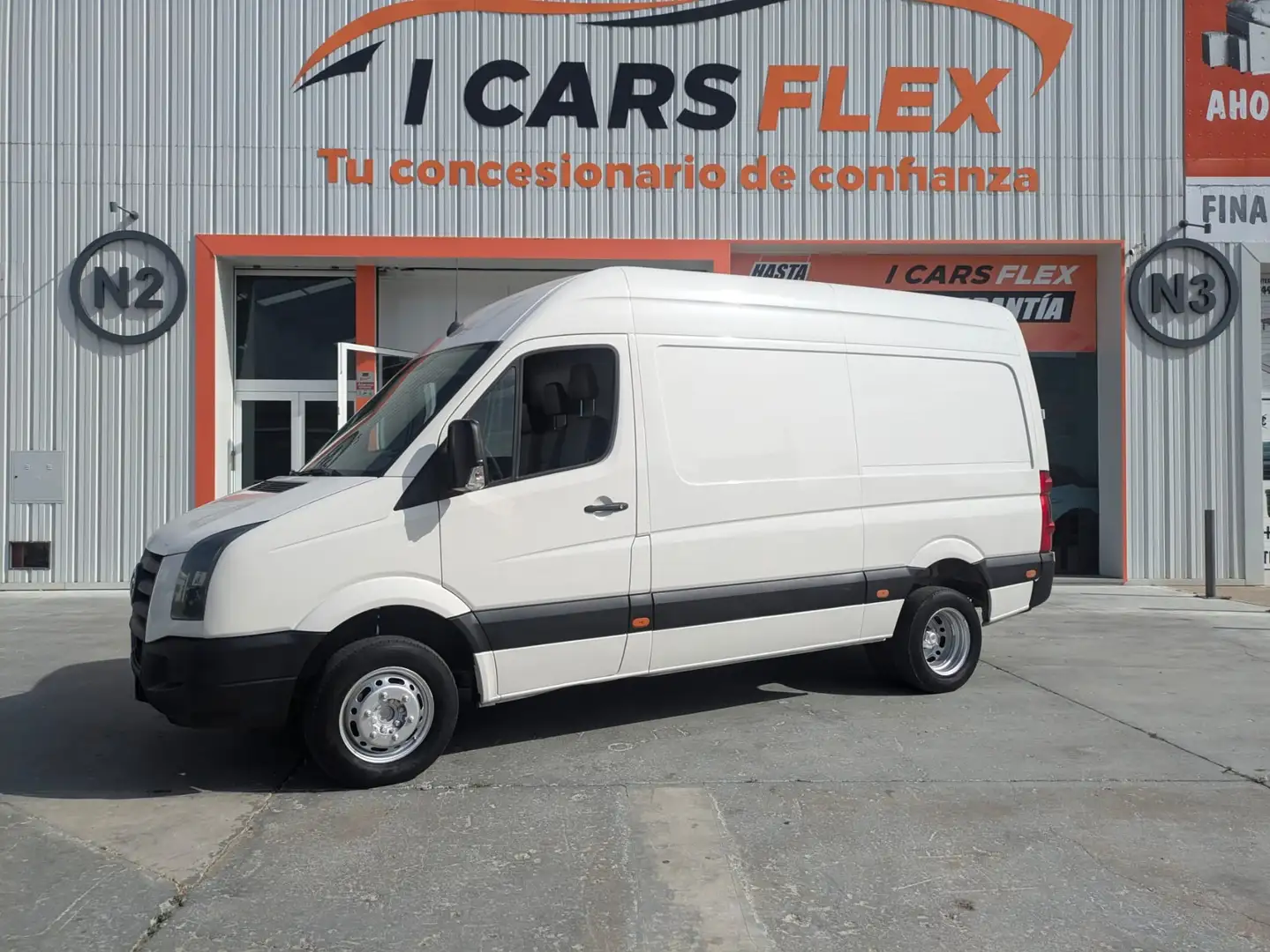 Volkswagen Crafter 35 2.0BiTDI 163cv BMT Largo T.Sobreelev. Blanc - 1